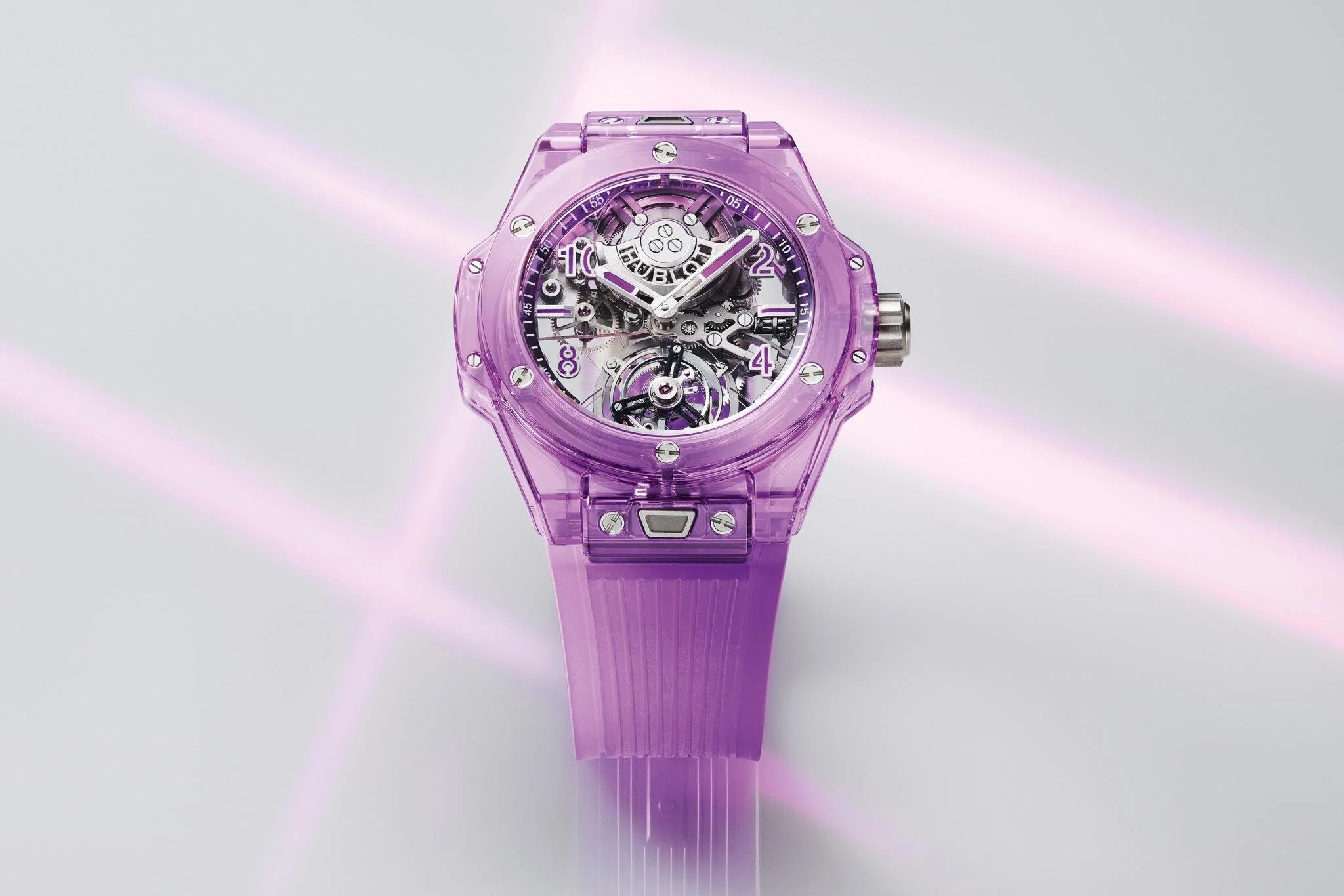 big-bang-tourbillon-automatic-purple-sapphire-44-mm-lifestyle-shot-2.jpeg