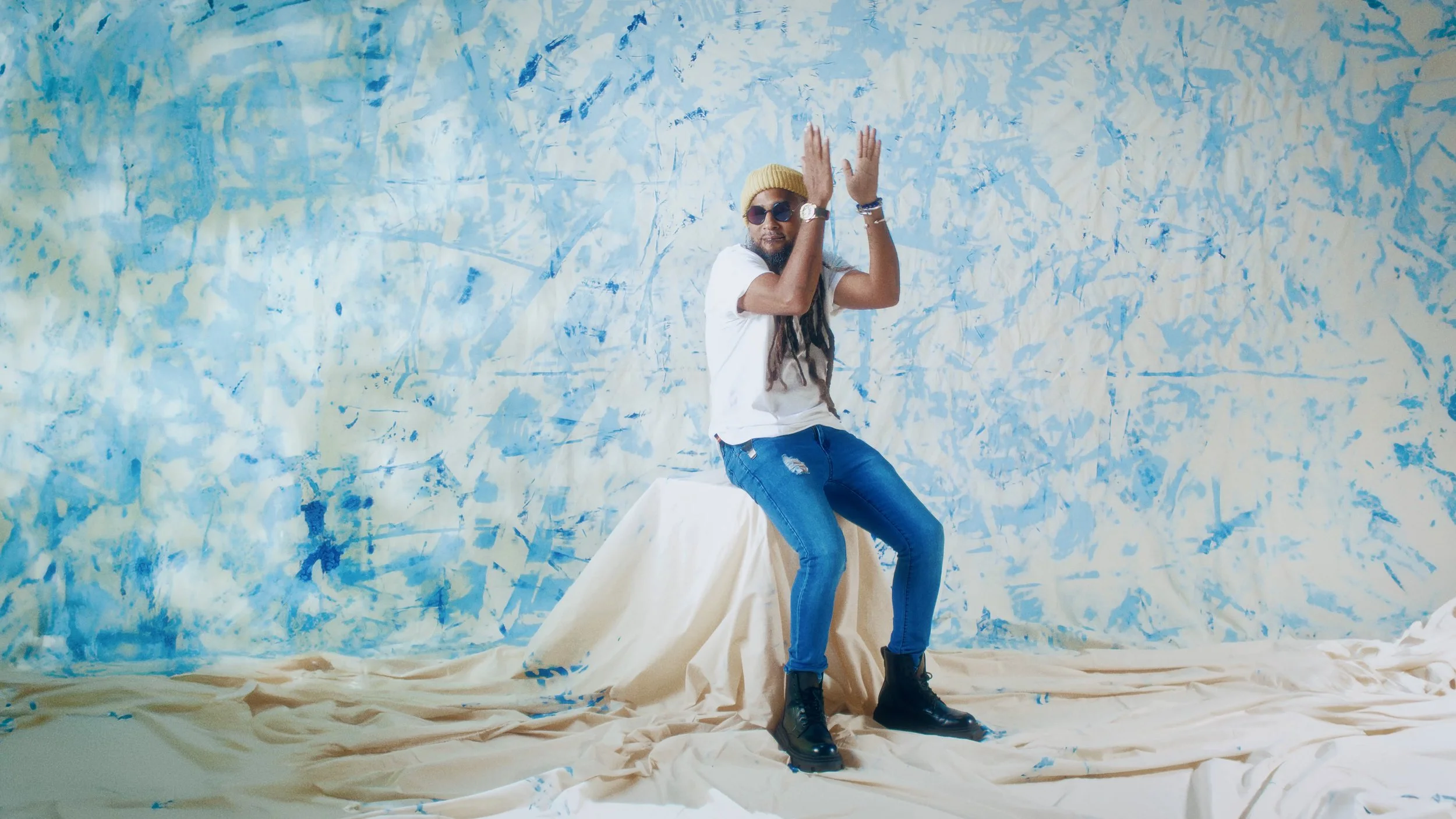 Nessa Preppy x Freetown - Sha La La (Offical Music Video) YouTube 6k File.00_00_32_13.Still004.jpg