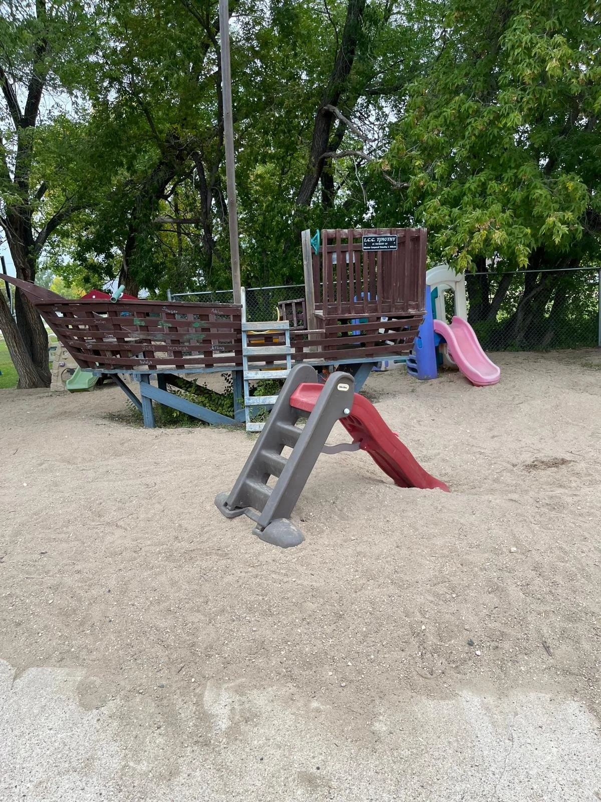 Lakeview Childrens Centre.jpeg