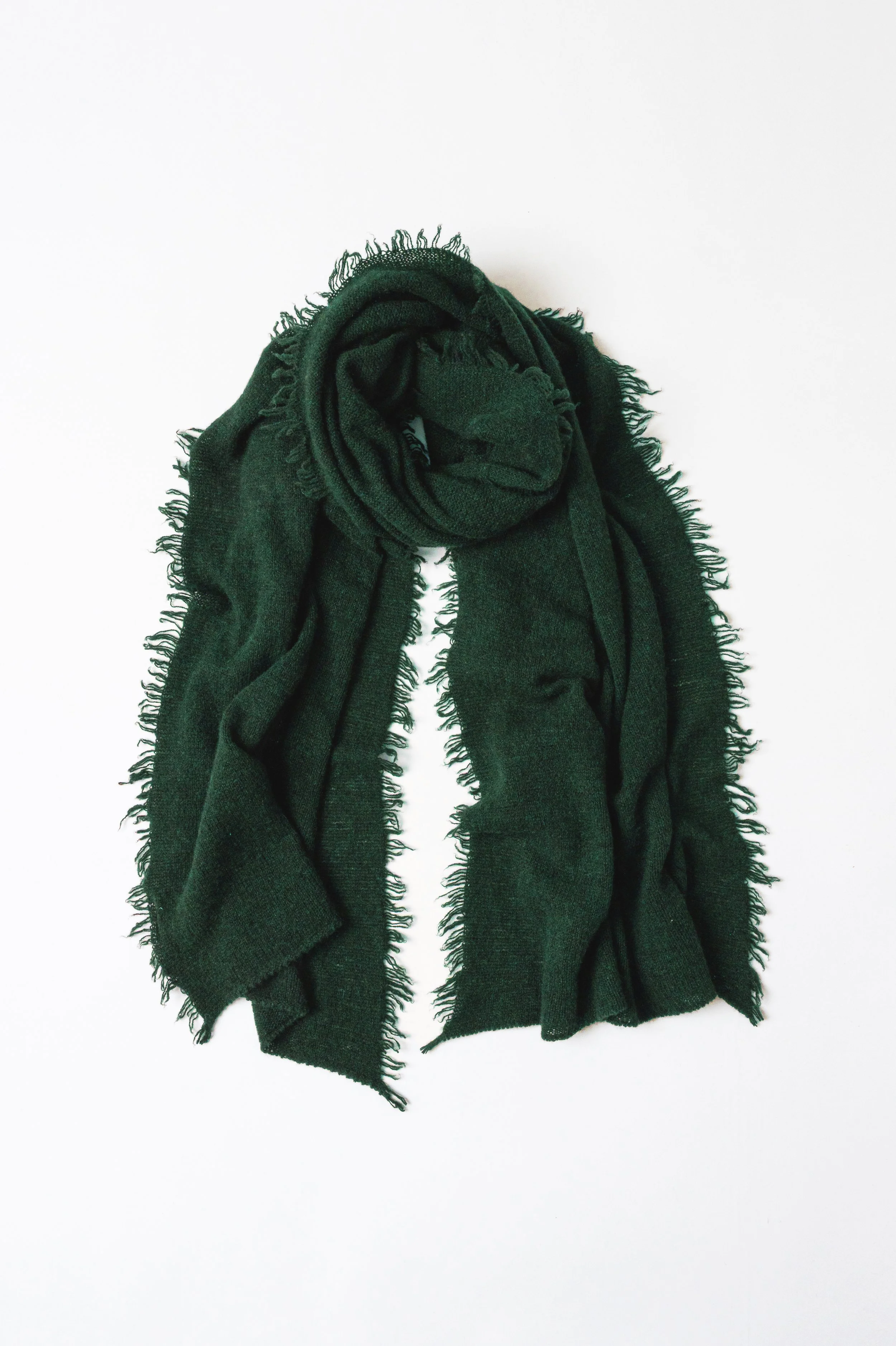Sciarpa tinta unita in puro cashmere con piccole frange | Foresta