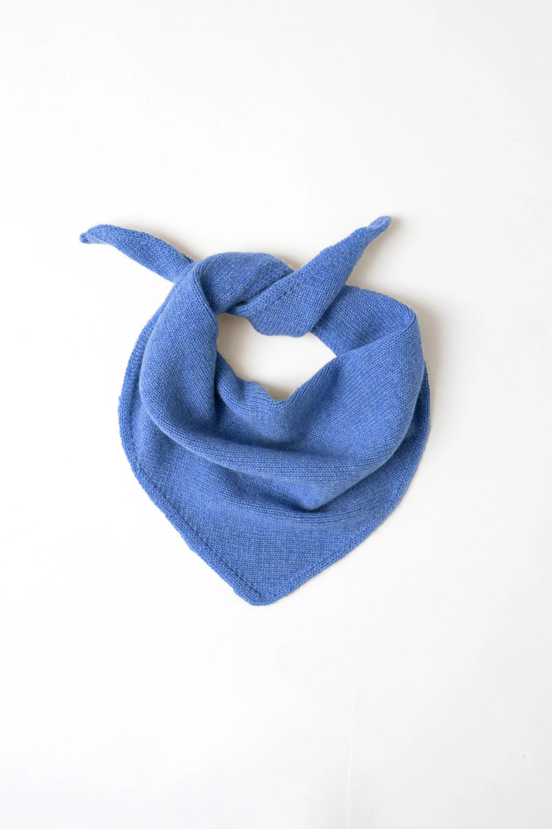 Bandana triangolare di maglia in puro cashmere | Ceruleo