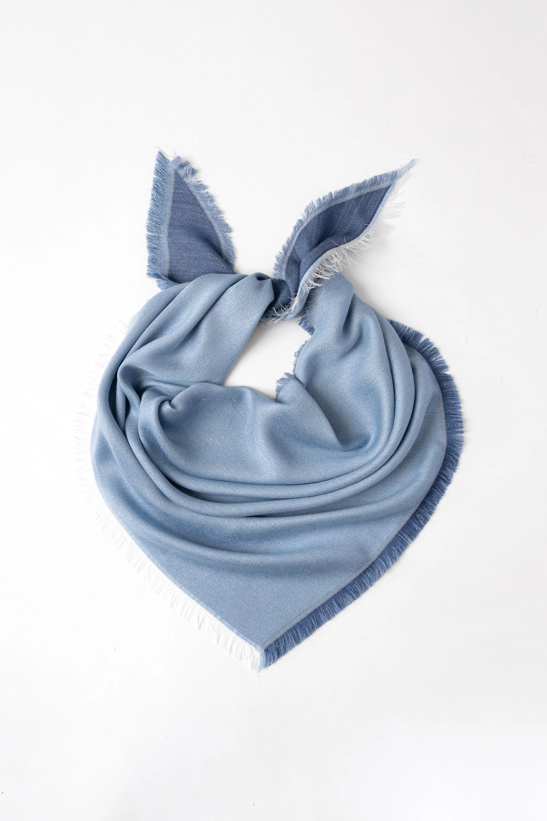 Bandana triangolare in lana e viscosa | Azzurro