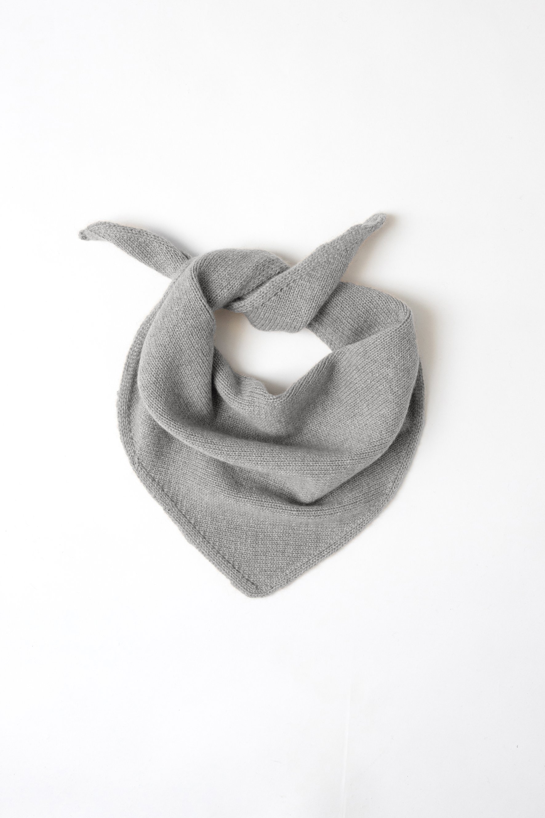 Bandana triangolare di maglia in puro cashmere | Grigio