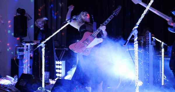 Calliope on Stage.gif