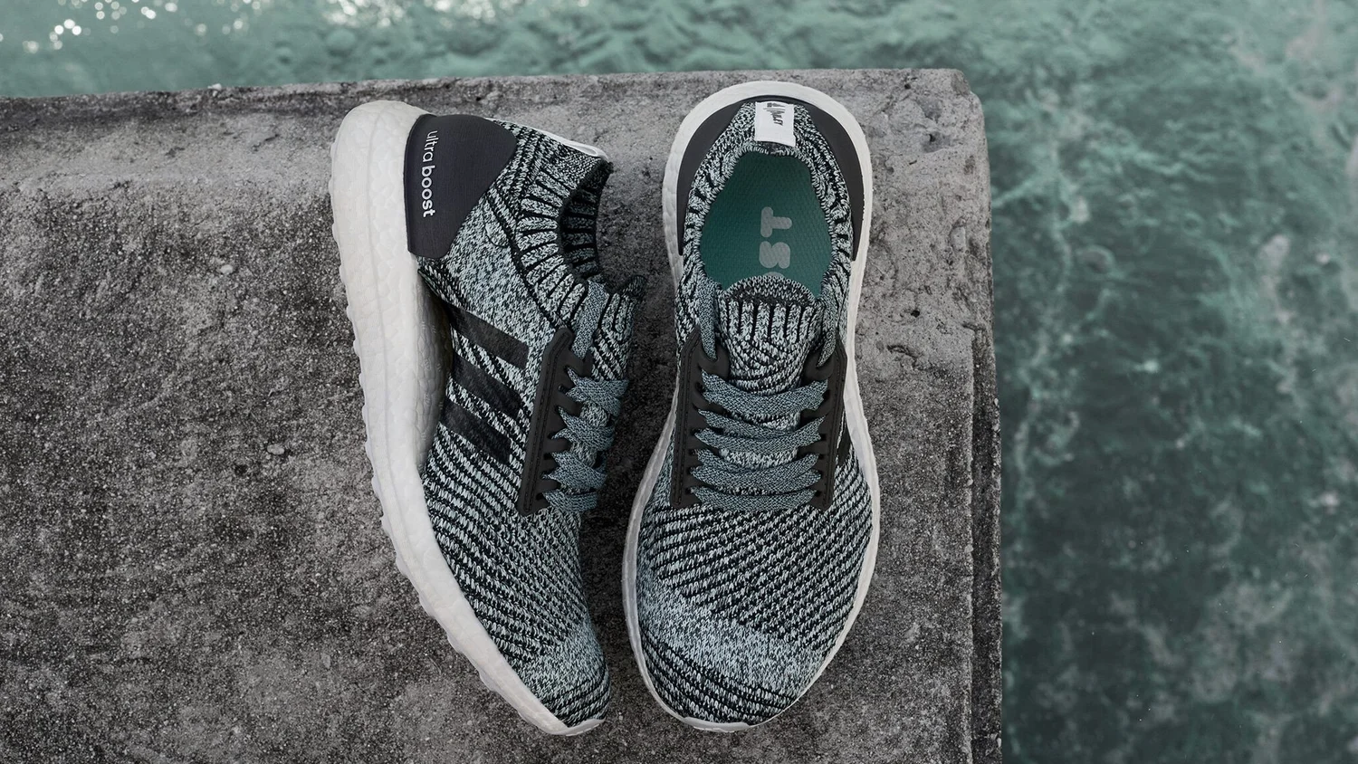adidas gazelle silver green womens adidas Ultraboost 22 Running Shoe main image 1