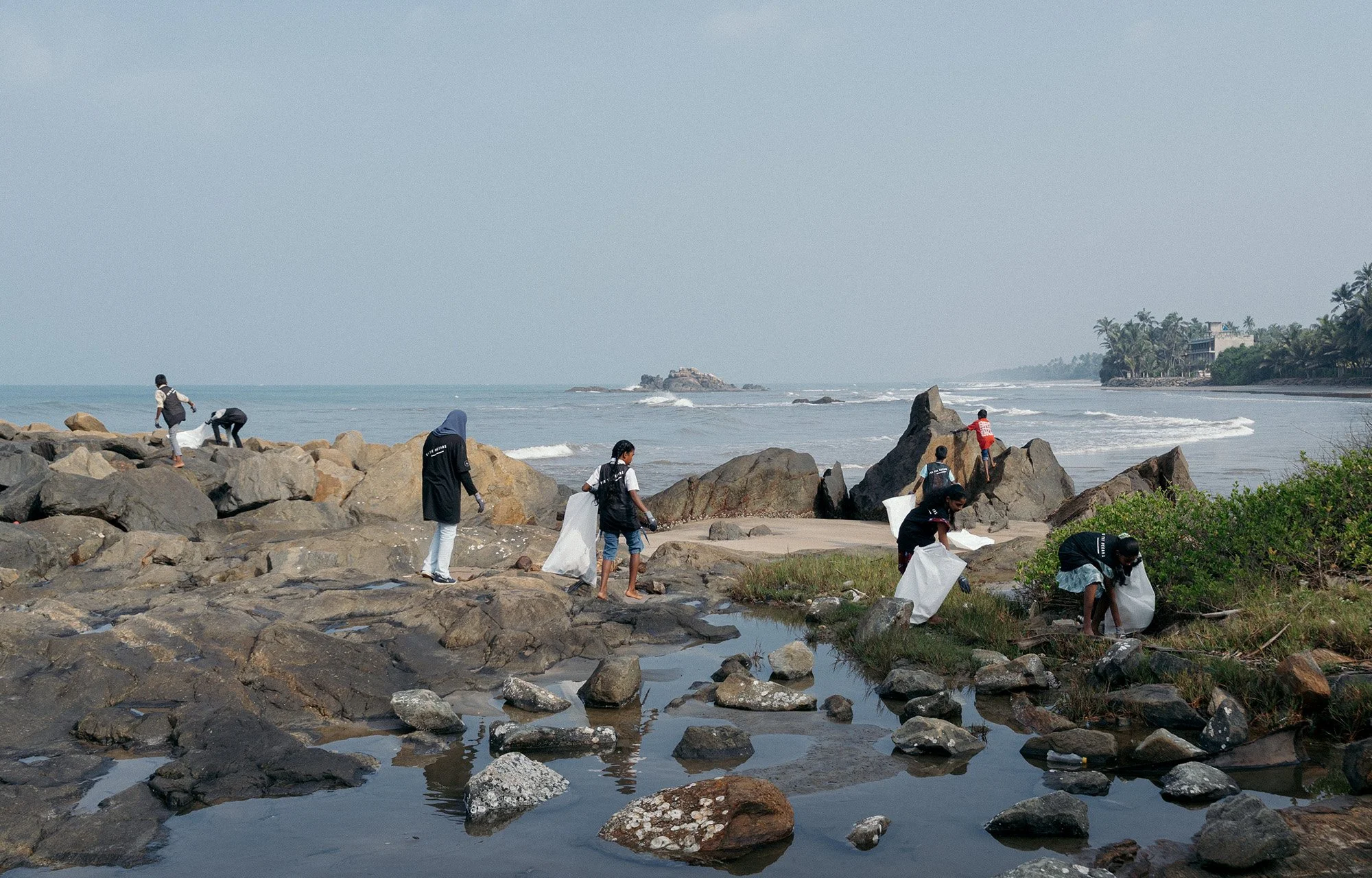 sri_lanka_cleanup_landscape_3.jpg