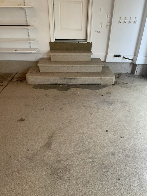 Epoxy vs Polyurea — TSR Concrete Coatings