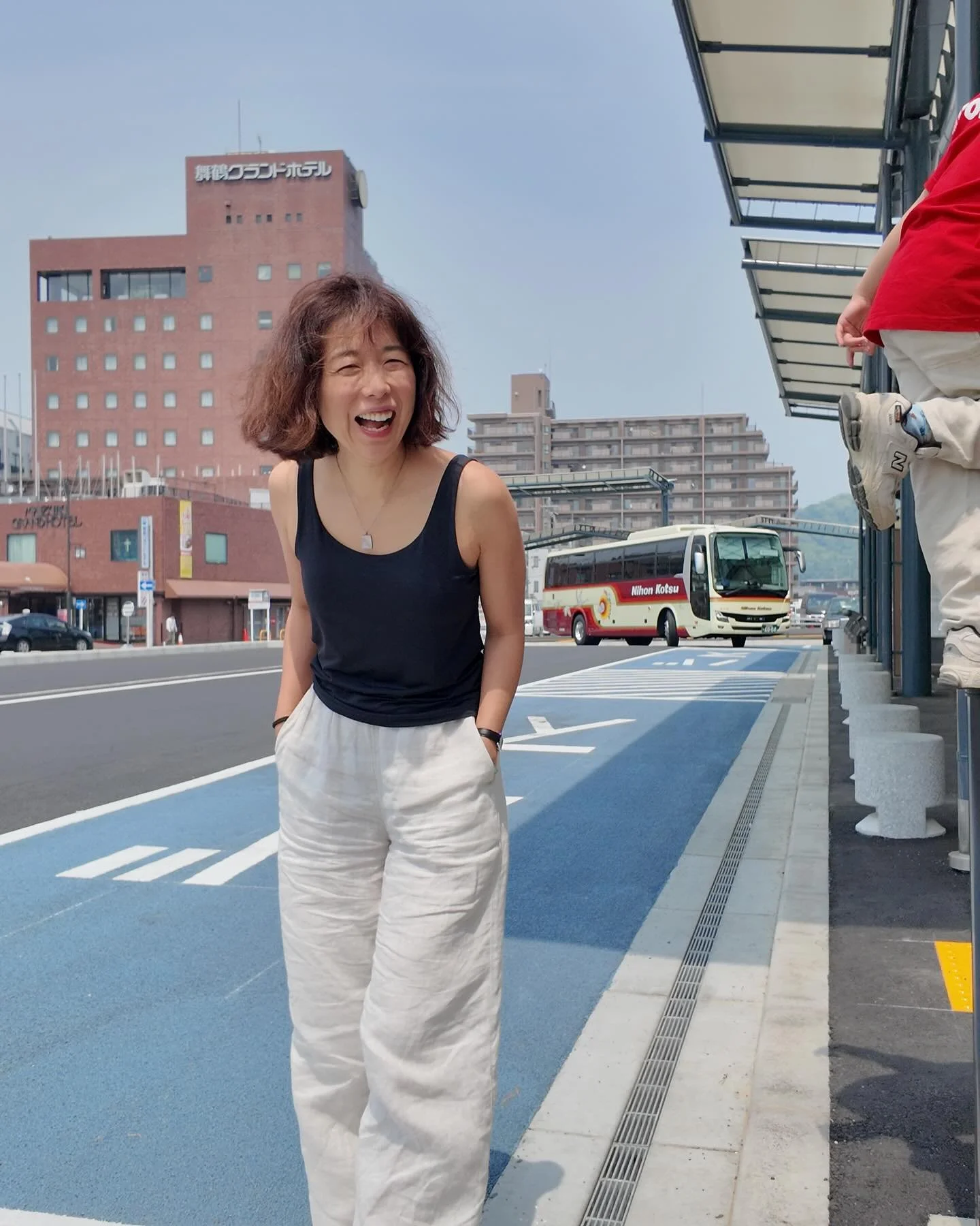🇯🇵 Which childhood rituals do you wish to pass on?
Riding a single-wagon train, spending time in a hotspring hotel, drinking Japanese apple juice from a box revived many memories. 
I lost the habit of sitting still in a hot bath and felt fainty, bu