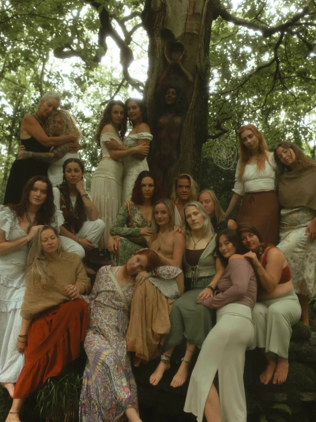 Women of the Earth Retreat 🌍

To nourish and feed these incredible women was SUCH a privilege. A weekend filled with magic and love. Centred around connection and cacao ceremonies, harnessing our inner strength and connecting with Mother Earth. 

Fo