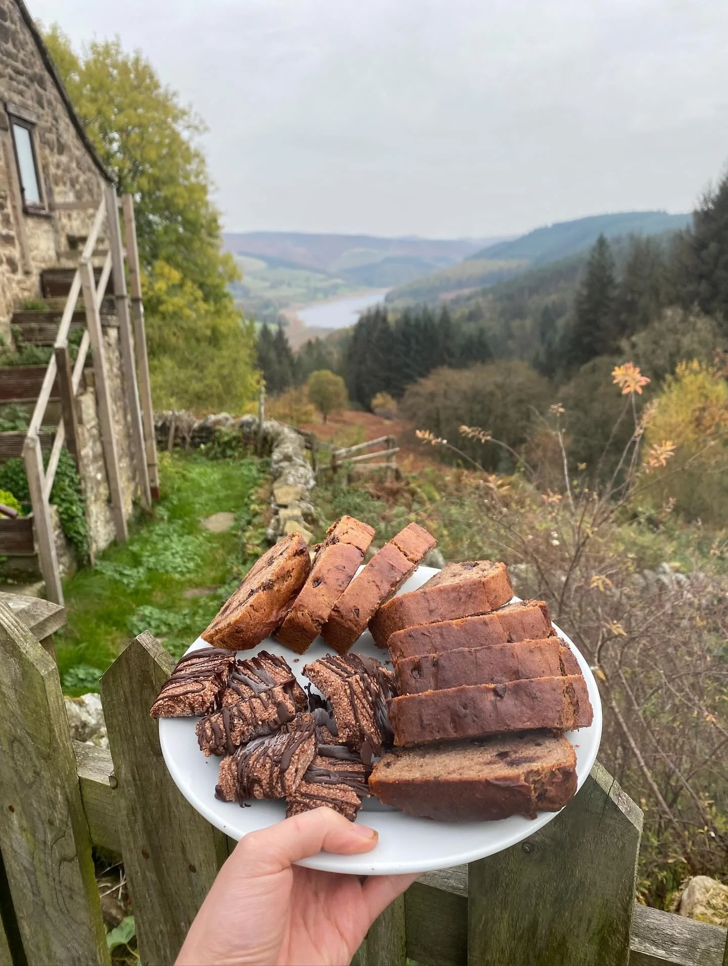 A beautiful weekend spent up in the hills with @mindomountains. ⛰️ It was a true pleasure to fuel all of the lovely guests and staff on their daily hikes and be a part of the amazing work this charity does. 

The link between food and mindfulness is 