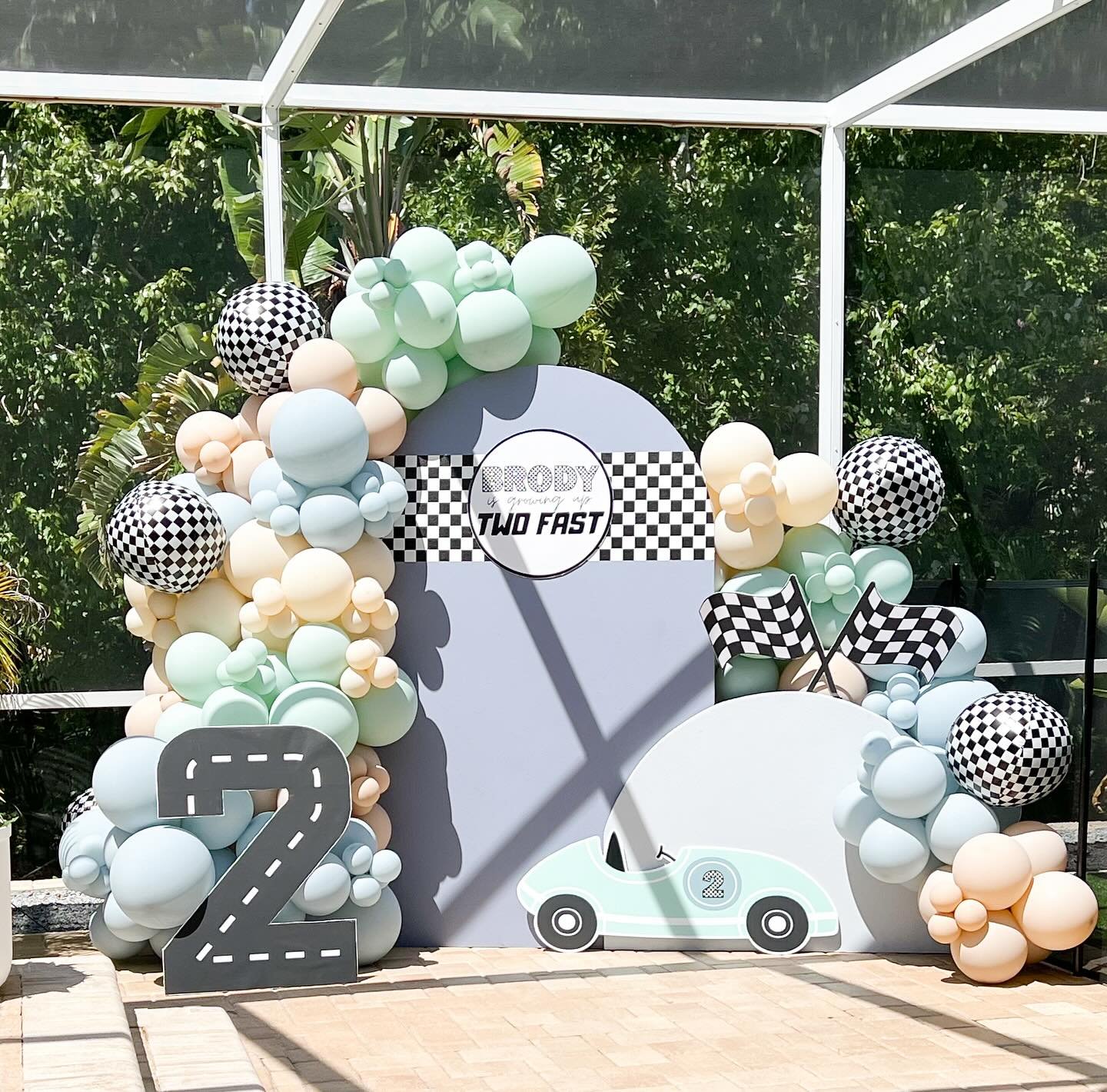 Growing up TWO fast 🏎️🏁
.
.
.
.
.
.
Growing up TWO fast | Kids birthday themes | Balloon Backdrops | Tampa Balloons | Birthday Balloons | Cars theme