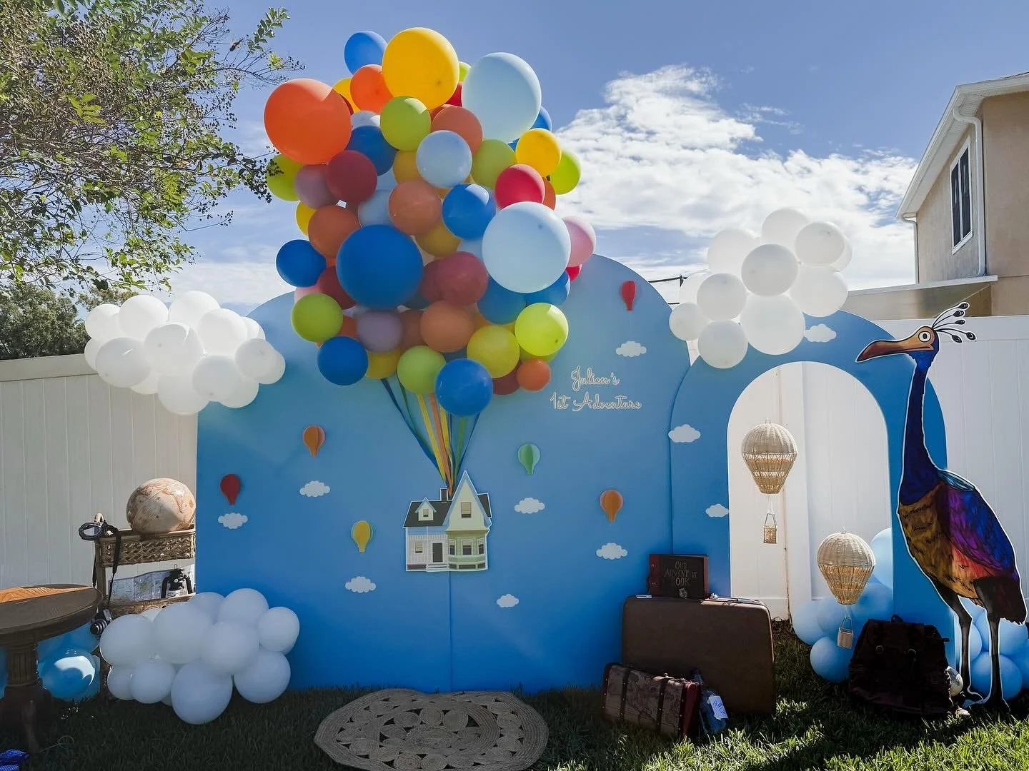 Let the very first adventure begin 🎈 
.
.
.
This backdrop is extra special to me. Up has always been my favorite Disney movie because it reminds me of my grandparents, so I was thrilled when my client chose this theme! I had so much fun finding all 