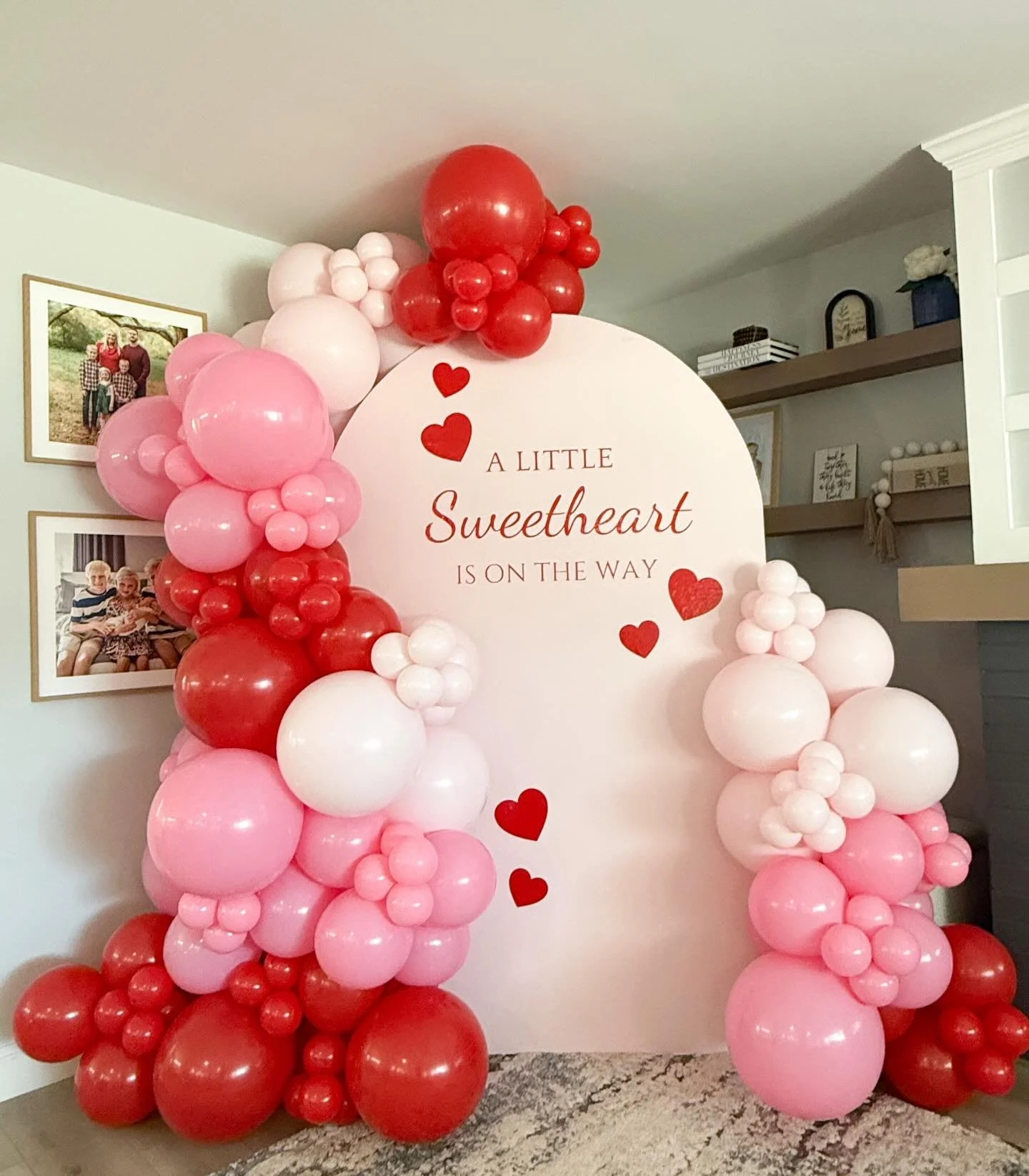 A little sweetheart is on the way ❤️❤️ 

#tampaballoons #babyshowerbackdrop #valentinesbabyshower #balloonbackdrop