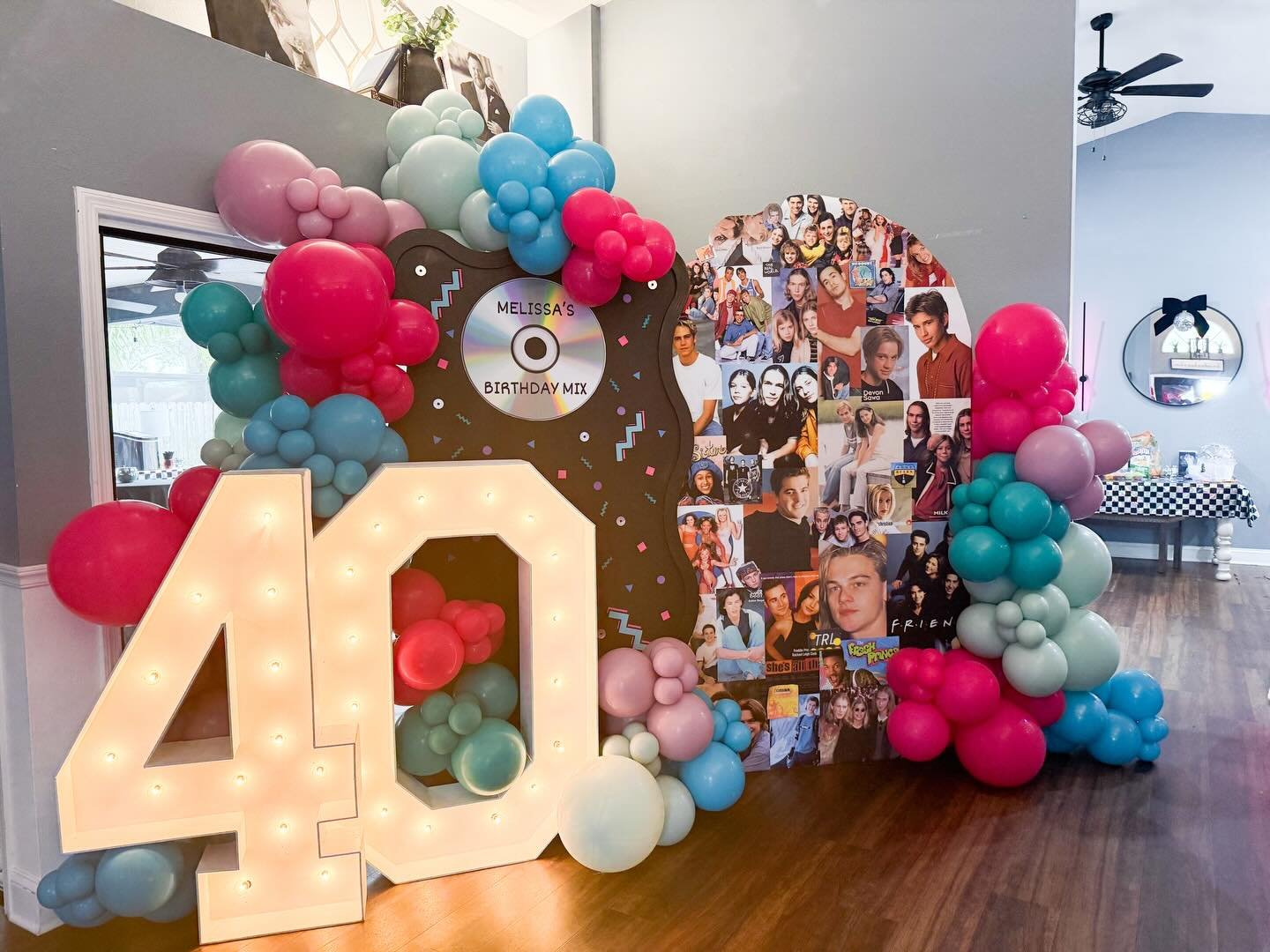 For my birthday I wanted my backdrop to reflect my bedroom growing up! 90s kids all the way baby! 🤣

Balloons: @milestonemomentseventdecor 
Cookies &amp; cupcakes: @lilhandb 
Oreos: @dippedbydemi 
Marquee Numbers: @thepartypond 

#millennial #tampab