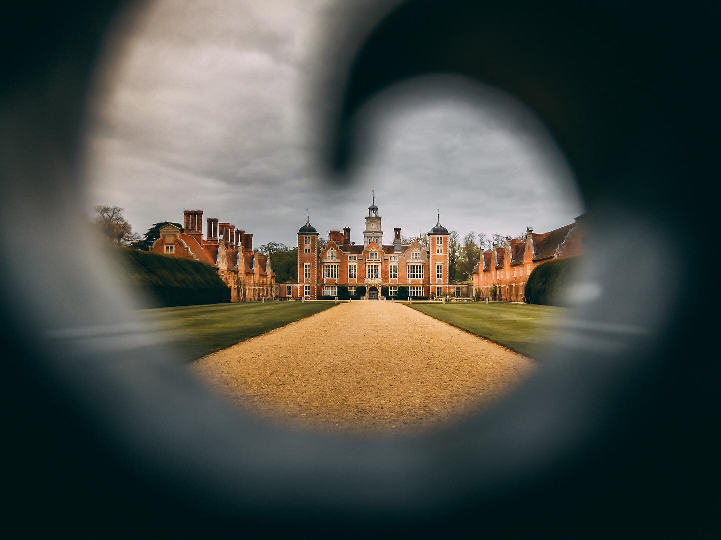 East Anglia offers so much variety. Blickling Estate NT in Norfolk is a gem. You could happily while away a day exploring the parkland, garden and house. Close to The Broads and North Norfolk Coast. 

📷 @jakemermagen 

#nationaltrust #blicklingestat