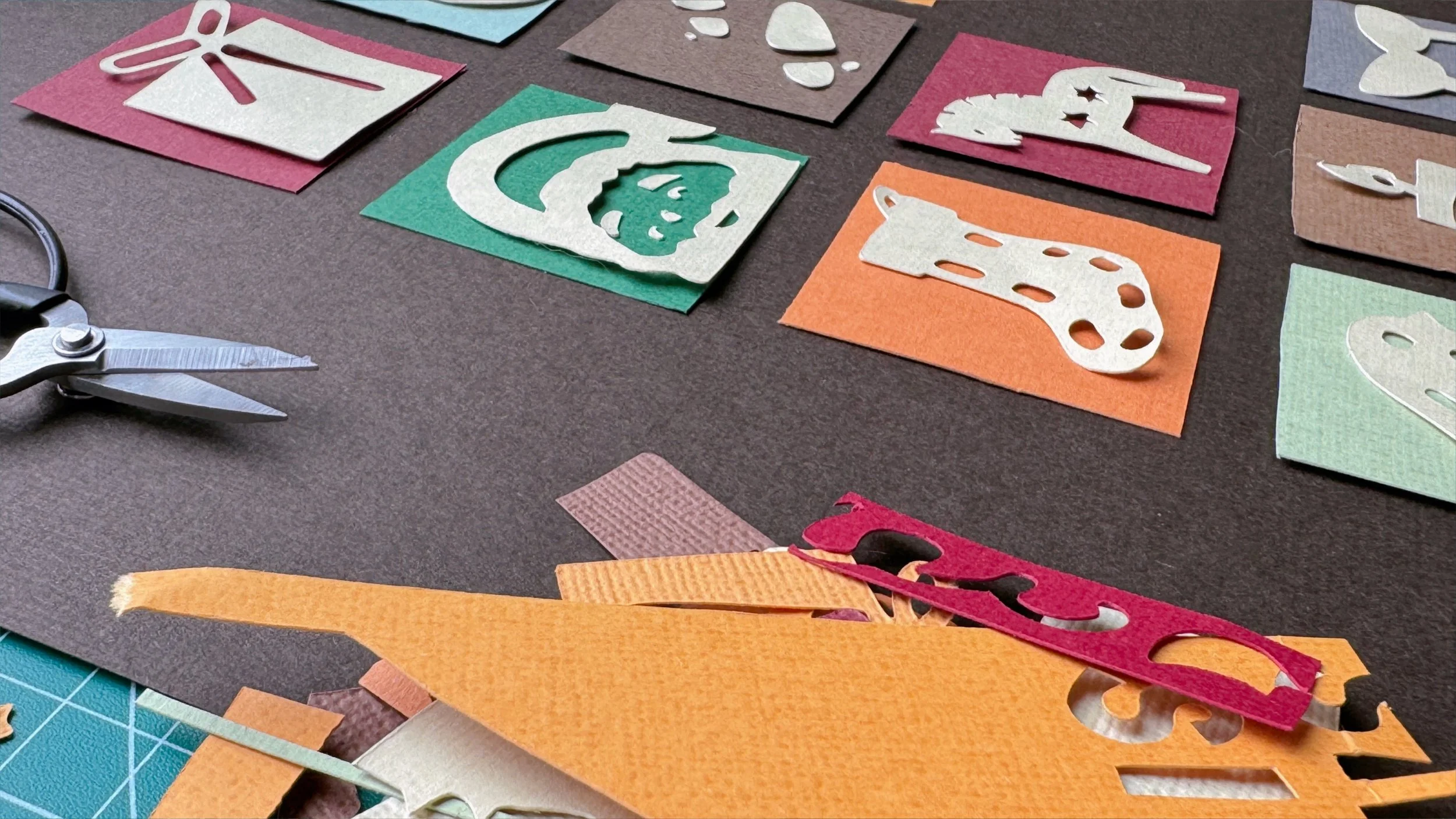 hollu jolly poscrads collage details