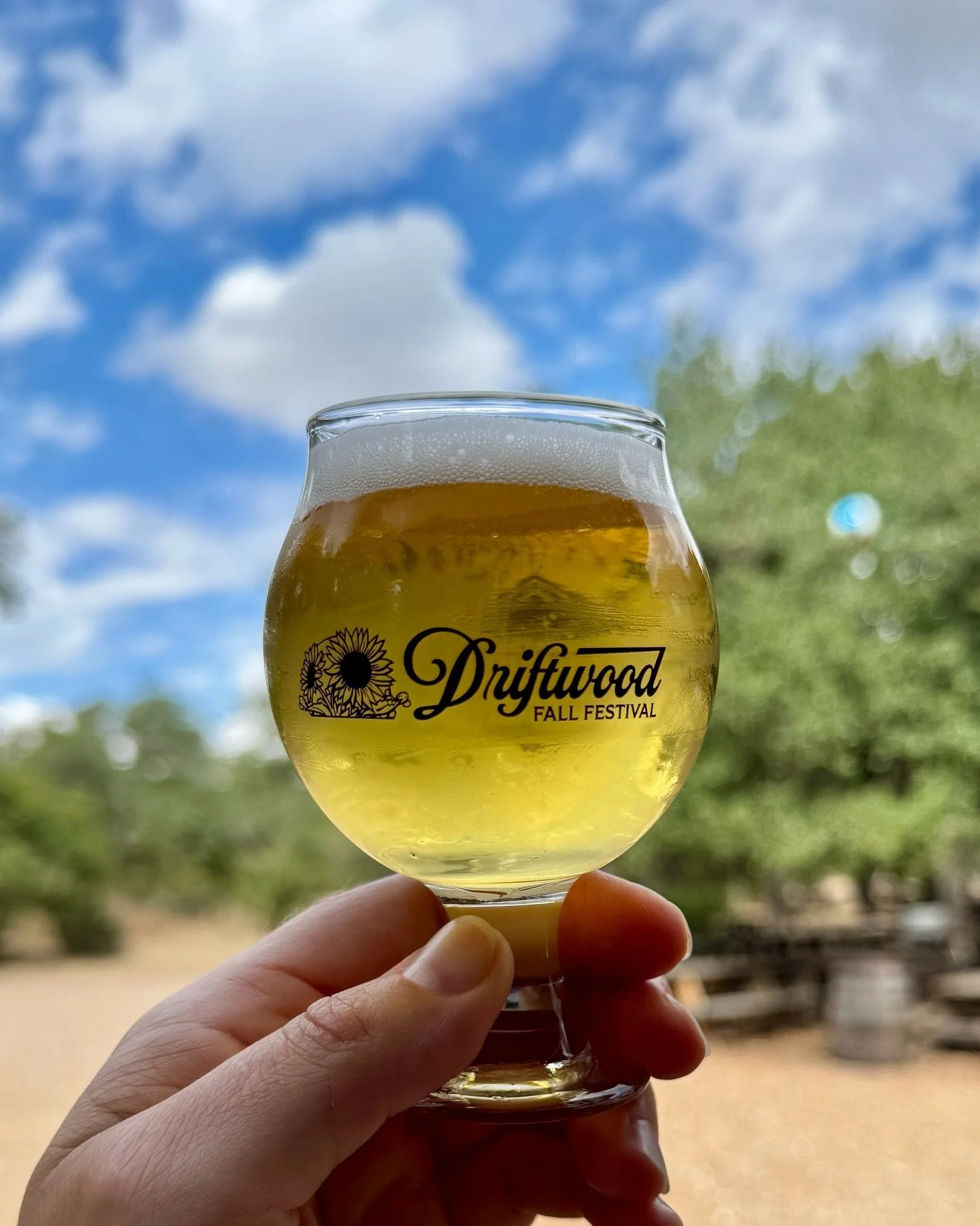 Hello Date Night! We have a few seats left for this Friday&rsquo;s Stargazing and Beer &amp; Cheese Pairing event. Our friends and renowned cheesemongers @AntonellisCheese are coming to the Vista ranch to guide us through a curated tasting of 5️⃣ che