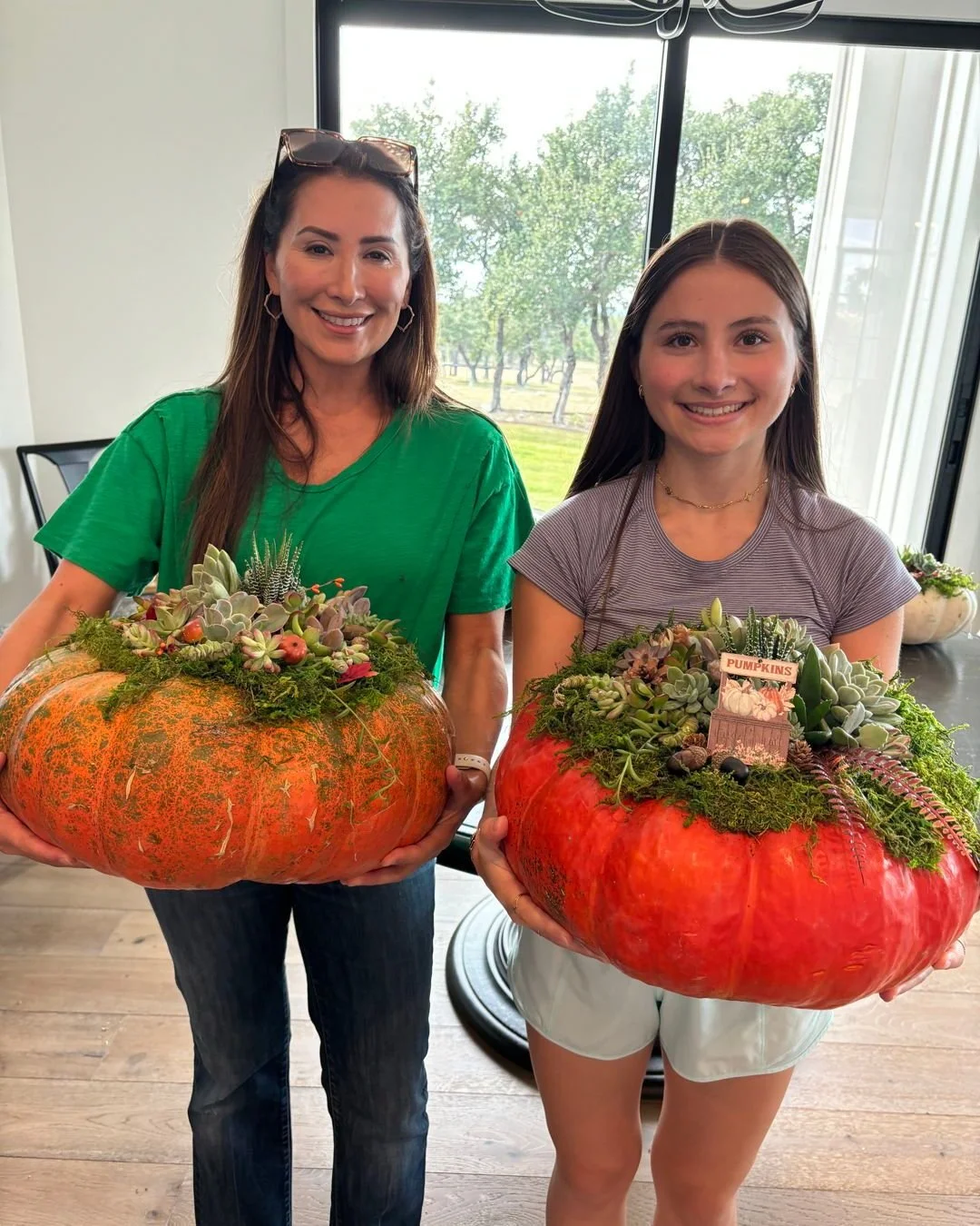 Succulent Workshops at Vista Brewing

Celebrate the holiday season with hands-on workshop hosted by our friends at @rootedtreasuressucculents &mdash; a fellow local, women-owned business! 🌸

🍂 Thanksgiving Centerpiece Workshop
Thursday, October 30t