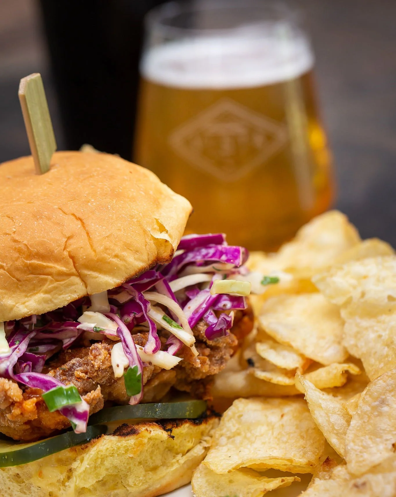 Have you tried the March 𝔹𝕦𝕣𝕘𝕖𝕣 𝕠𝕗 𝕥𝕙𝕖 𝕄𝕠𝕟𝕥𝕙?! This is the last weekend to try this month's "burger." It's actually a spin on our beloved fried chicken sando: we call it chicken wings on a bun! 

The Technical Fowl (just in 