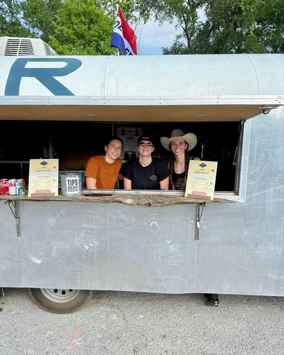 THANK YOU, DRIPPING SPRINGS for an awesome @foundersdayfestival! 

We had such a great time serving up cold beer &amp; wine from the Vista trailer.  Drop a shoutout in the comments below if you found the trailer!! 👇️ 

The parade, carnival, BBQ, ven