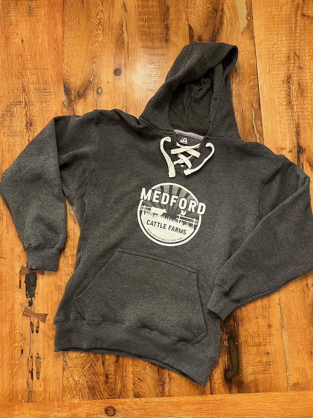 Unisex Sweatshirts with logo — Medford Cattle Farms