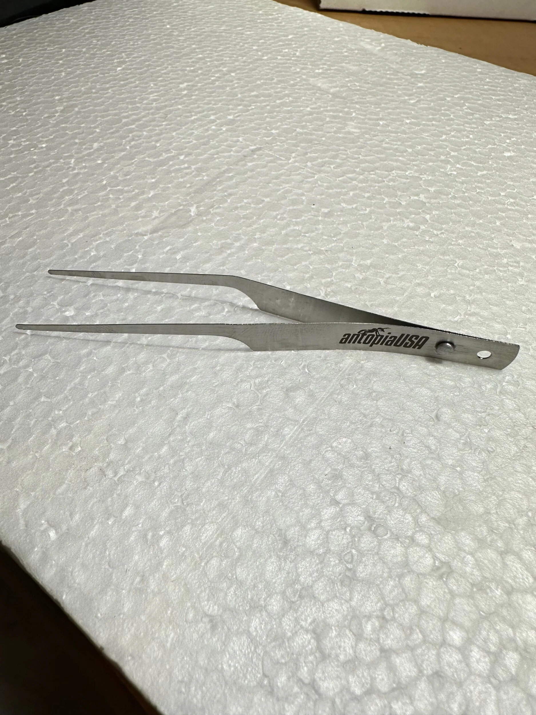 Long tip Ultra featherweight forceps