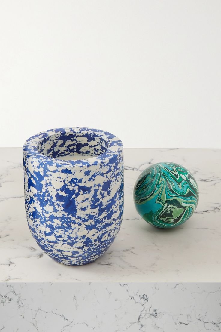 Netaporter_Tom Dixon - Swirl Ball Scented Candle, 2.26kg - one size 2.jpeg