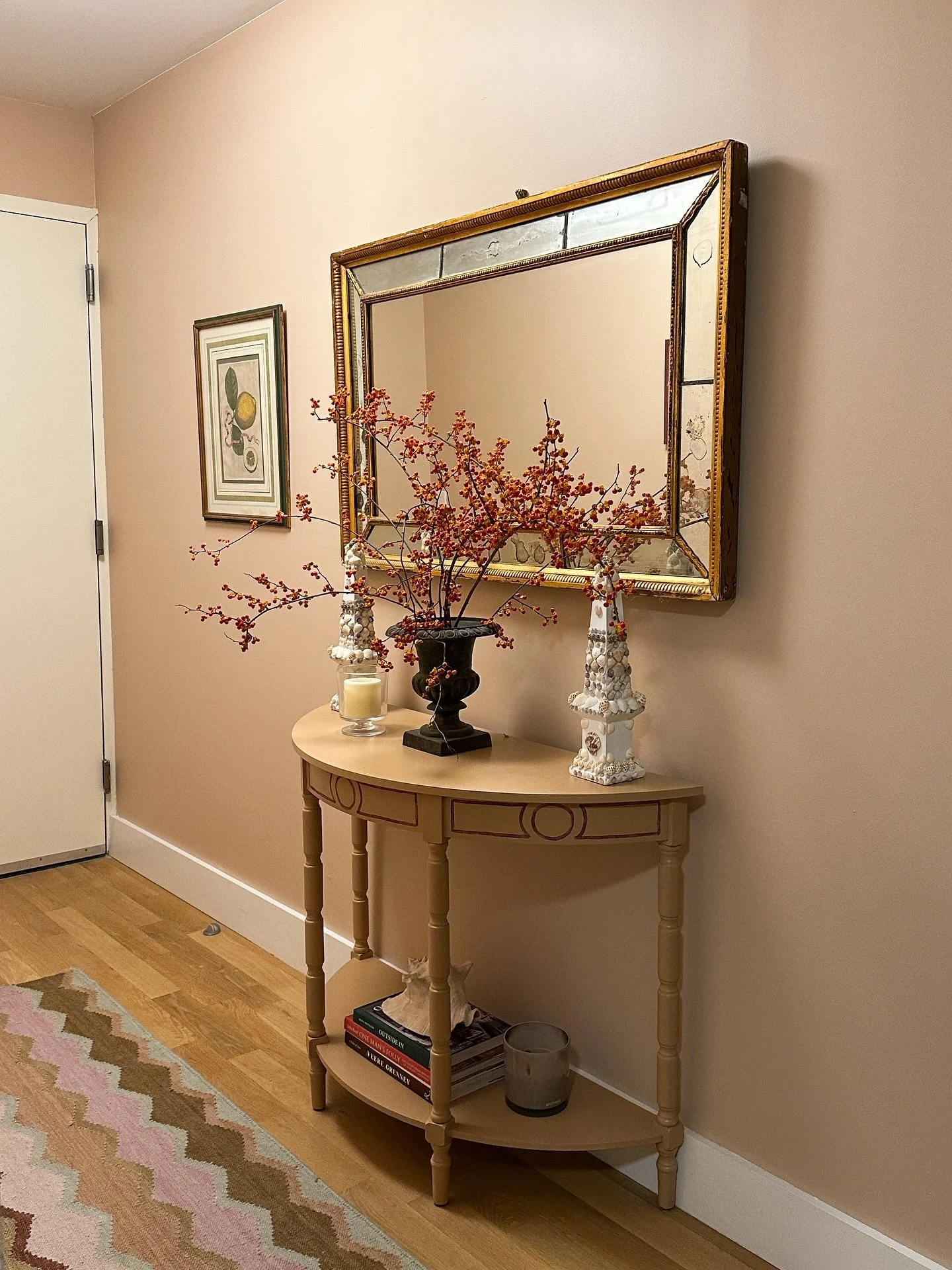 Last views before holiday magic begins ✨

Cozy home, collected home, interior styling, unique home decor, fall decorating, apartment living, Brooklyn apartment, breakfast table setting, kids room styling