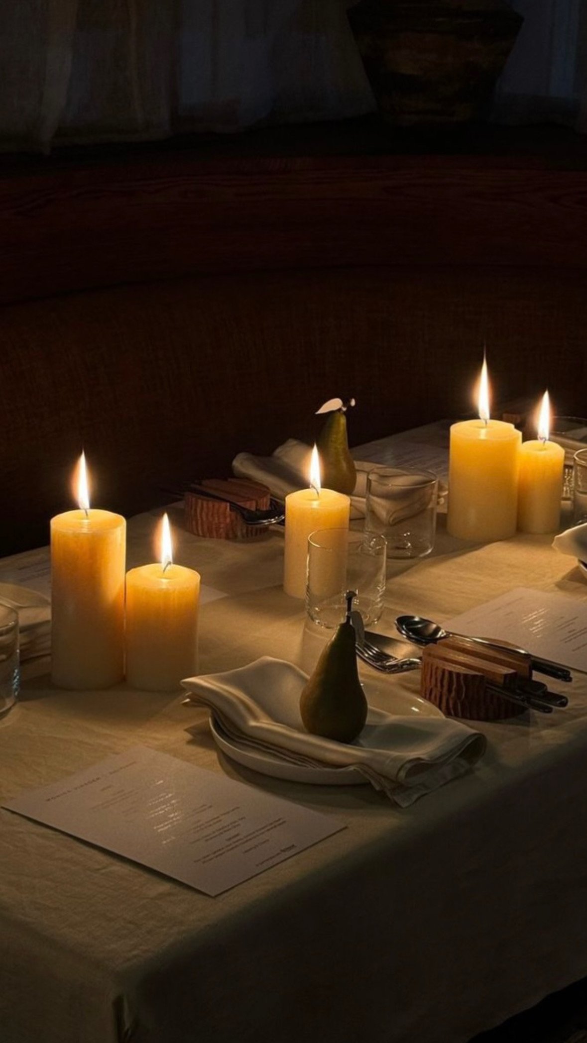 tablescape-ideas_candle close up_Sense of spencer.jpg