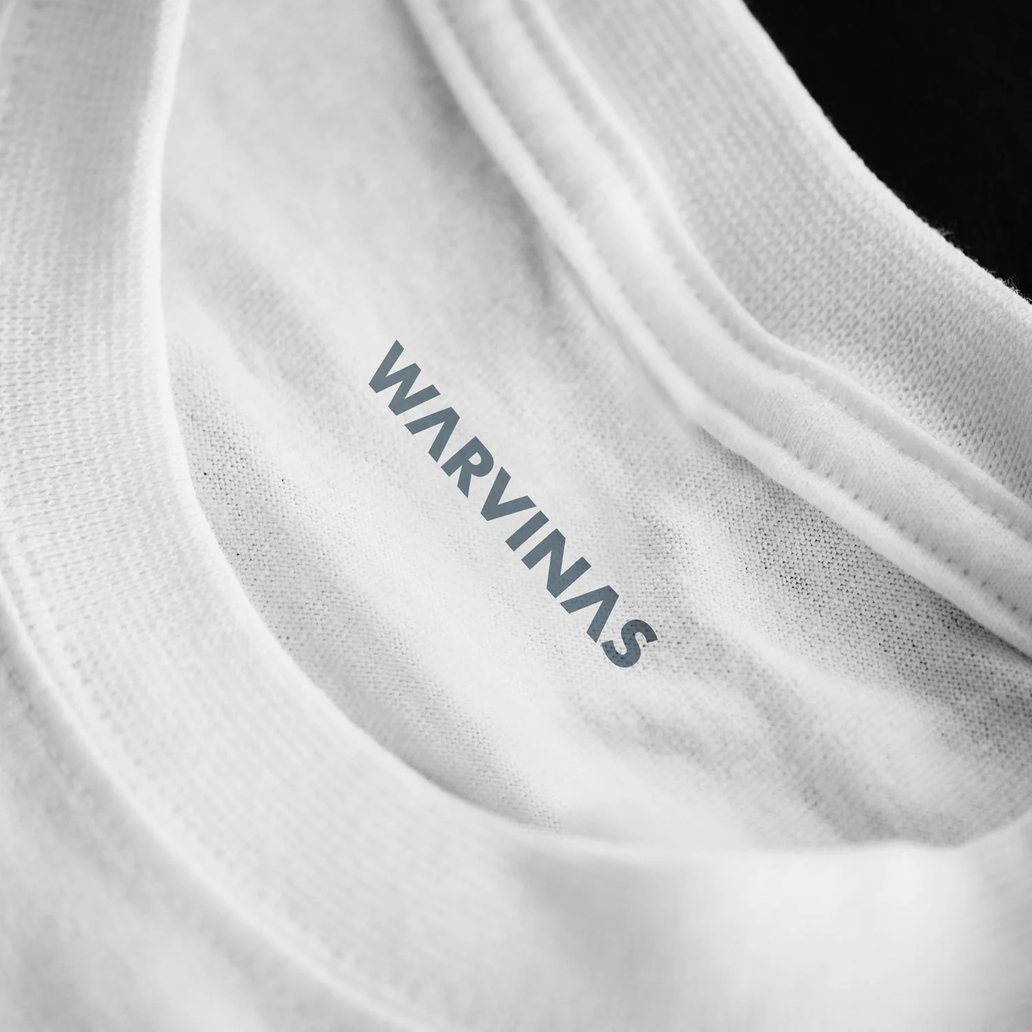 Warvinas tshirt screenprinted label