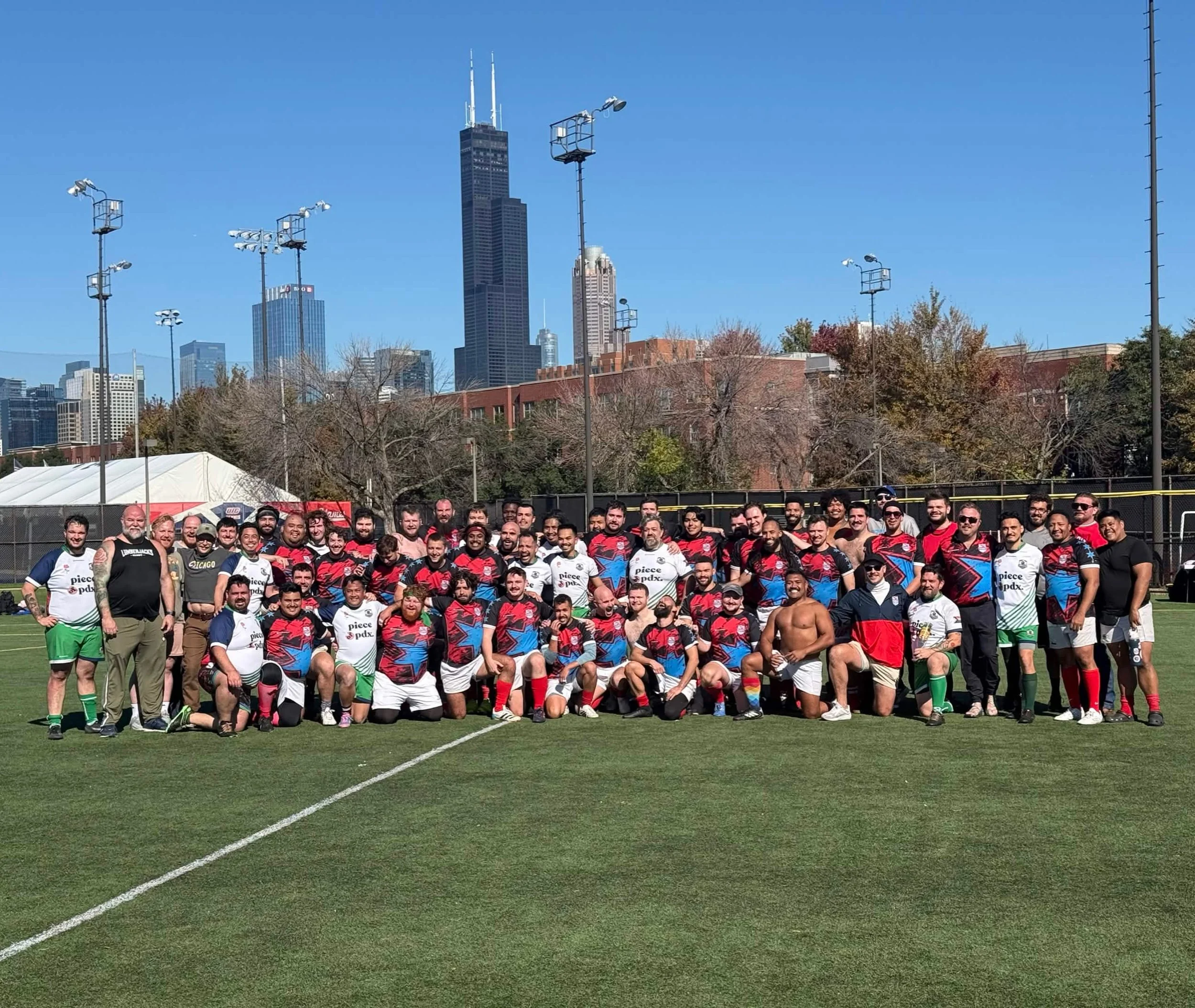 We welcomed @lumberjacksrugby this past weekend. We gave the Lumberjacks some good ole Dragon hospitality hosting them here in Chicago and playing some great rugby. We appreciate them making the trip out here and hope to see them next year! 🪓💕🐉