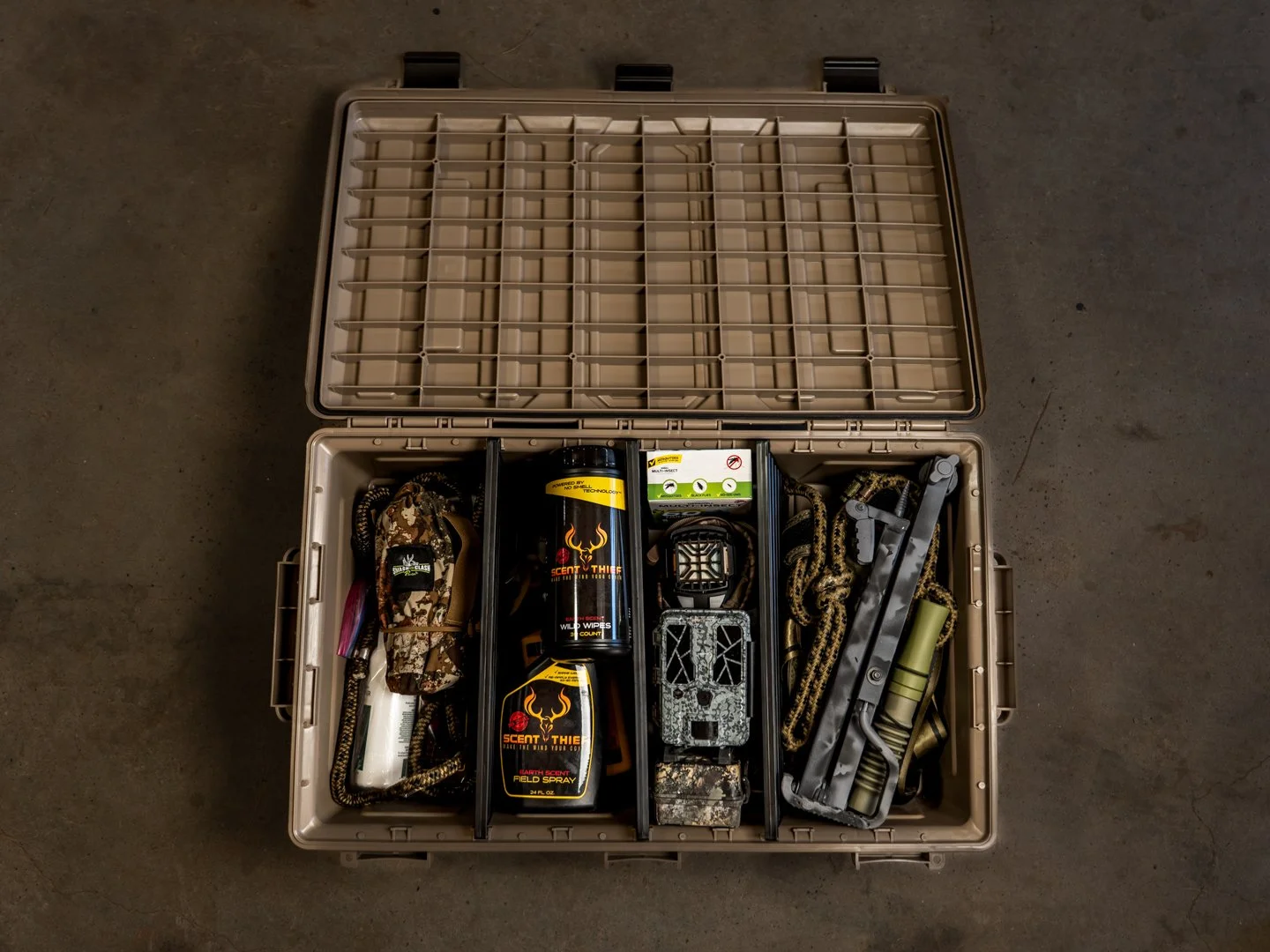 25_10_MTM Ralph hunting essentials case-1.jpg