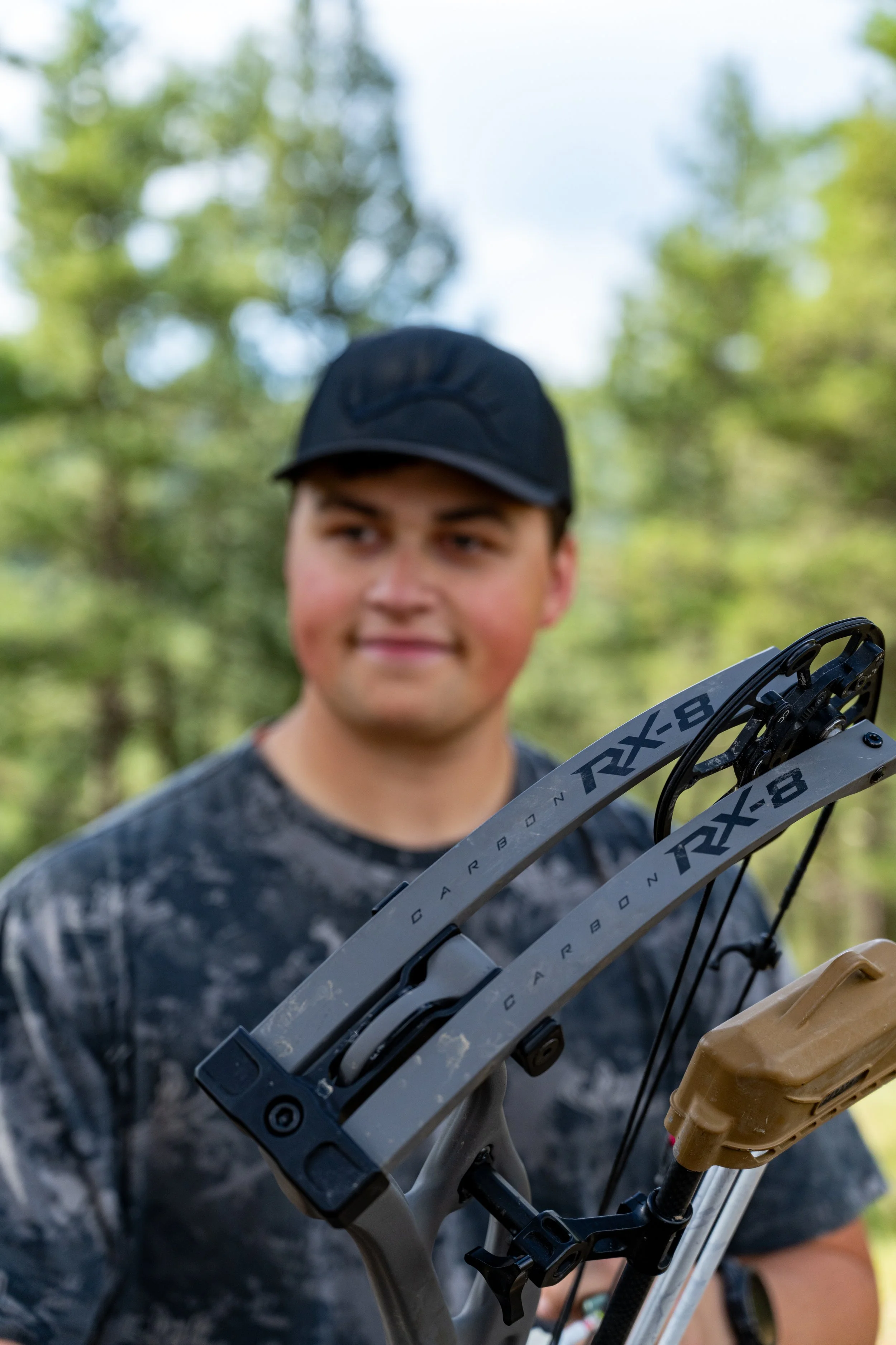 2408_RX8_Hoyt Archery-1.jpg