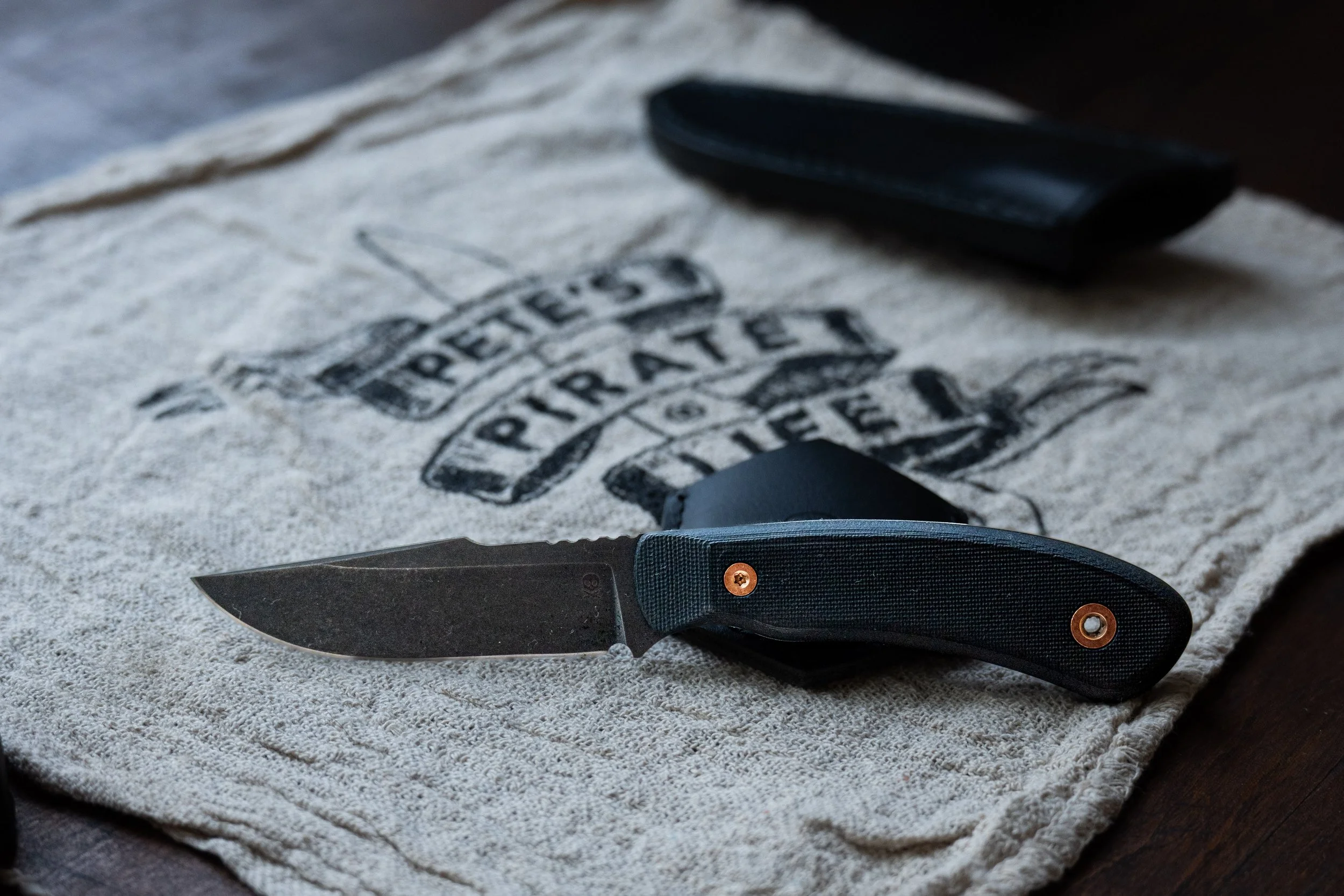 25_12_Peter McKinnon Fixed Blade-4.jpg