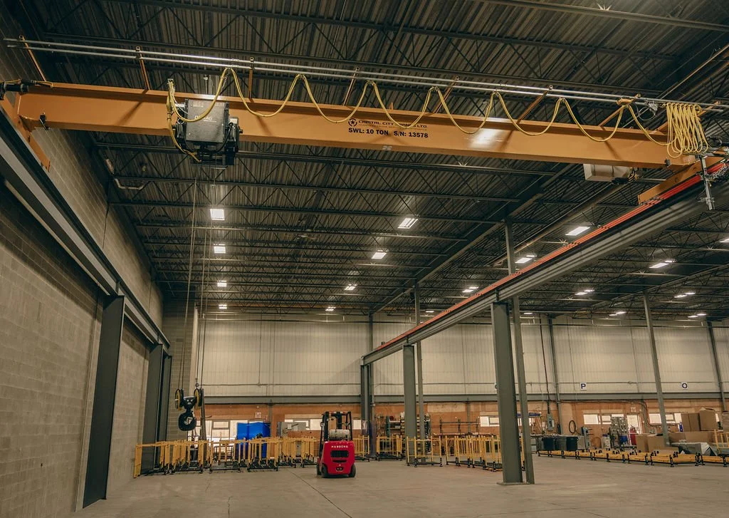 Overhead crane in industrial space 