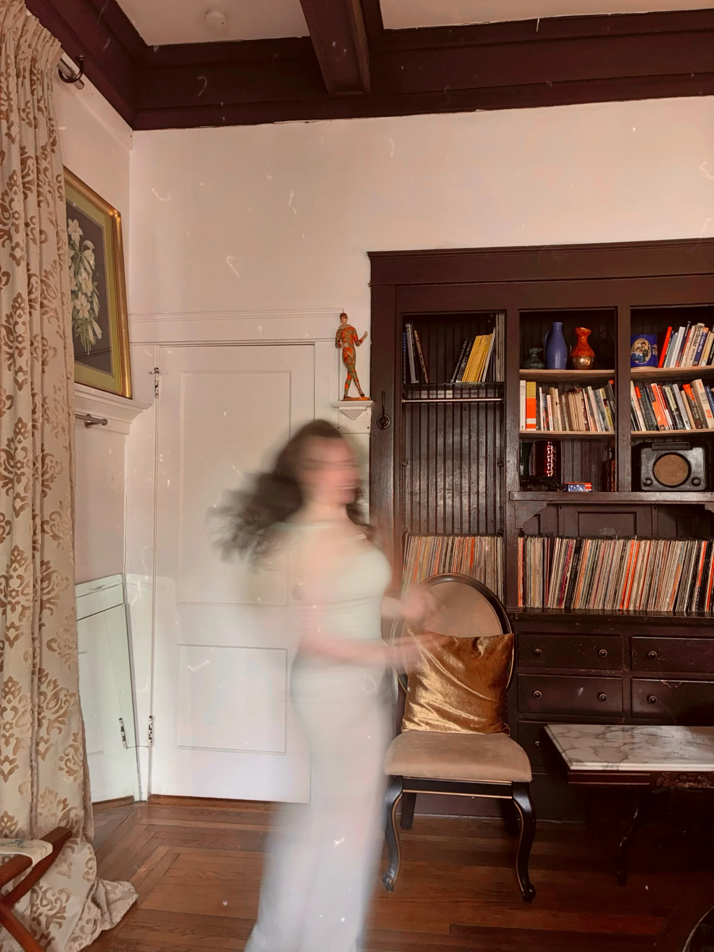 Story time!! ⬇️

My sister and I went on a trip and stayed at the best bnb. I say best bcuz I&rsquo;m flipping through a vintage musical record collection curated with originals (I also collect so it was crazy to see some of my favorite shows and lim