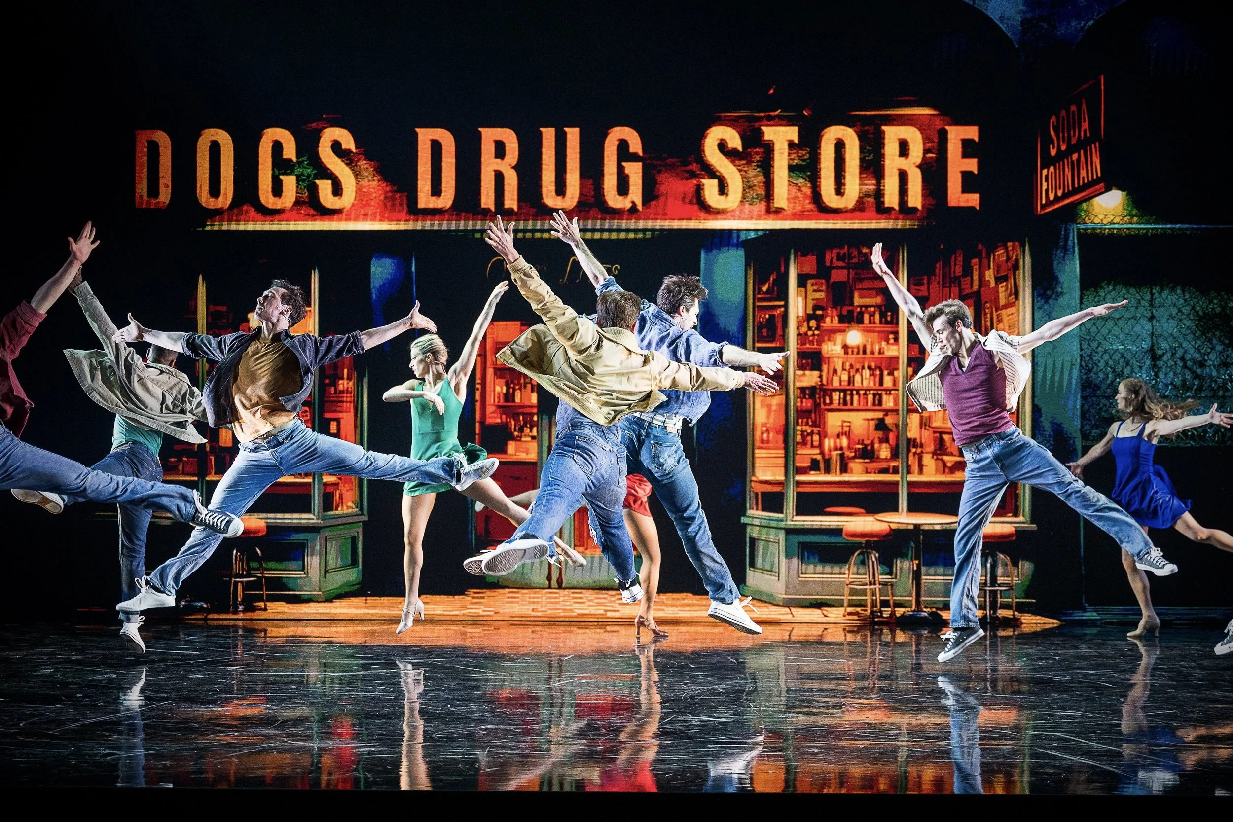 gotta dance-2 Company of GOTTA DANCE! photo by Christopher Duggan.jpg