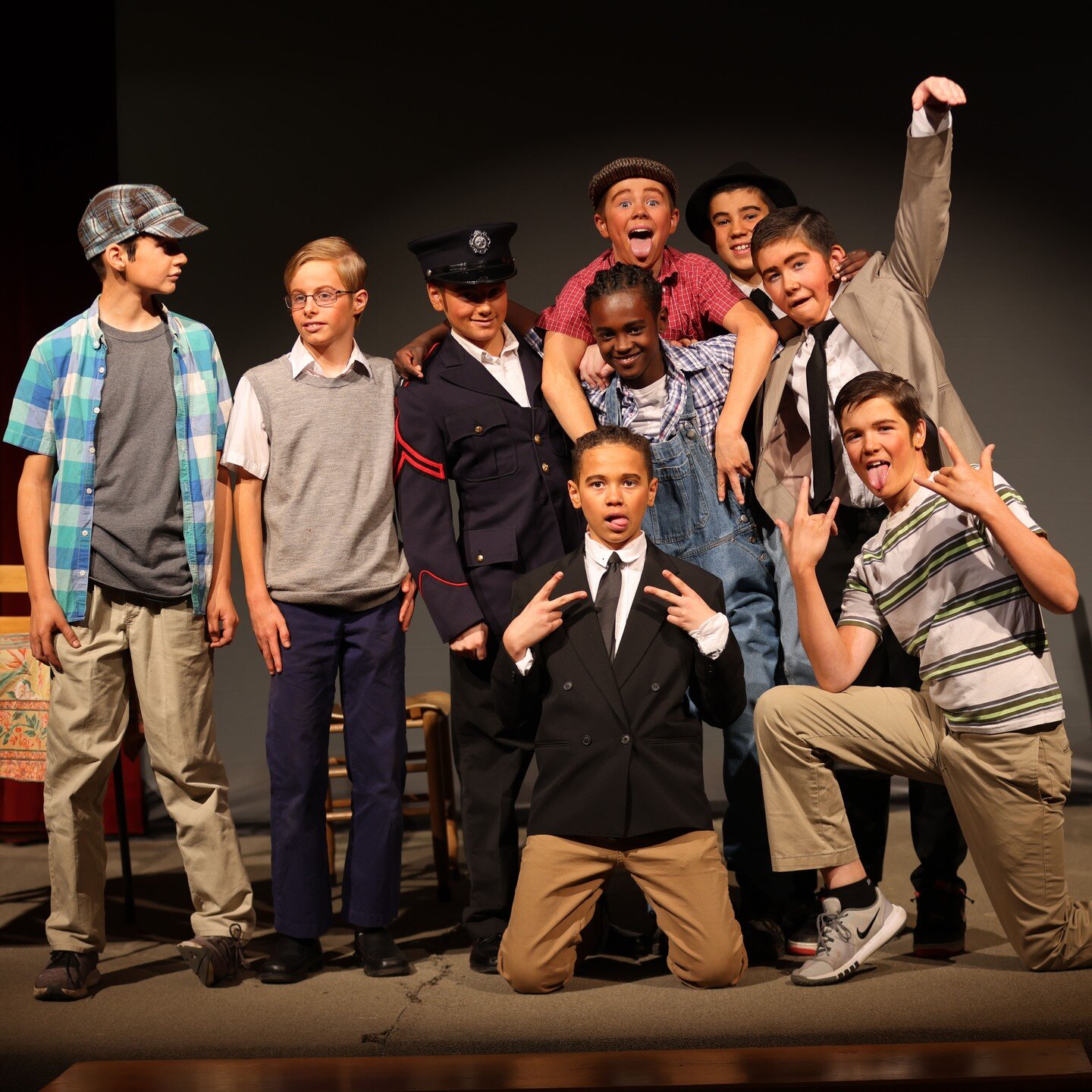Capturing the essence of Thornton Wilder's celebrated work, our talented 7th and 8th grade students at the Woodcrest Bruderhof embarked on a remarkable journey through scenes from 'Our Town'. These young actors poured their hearts into every scene, b