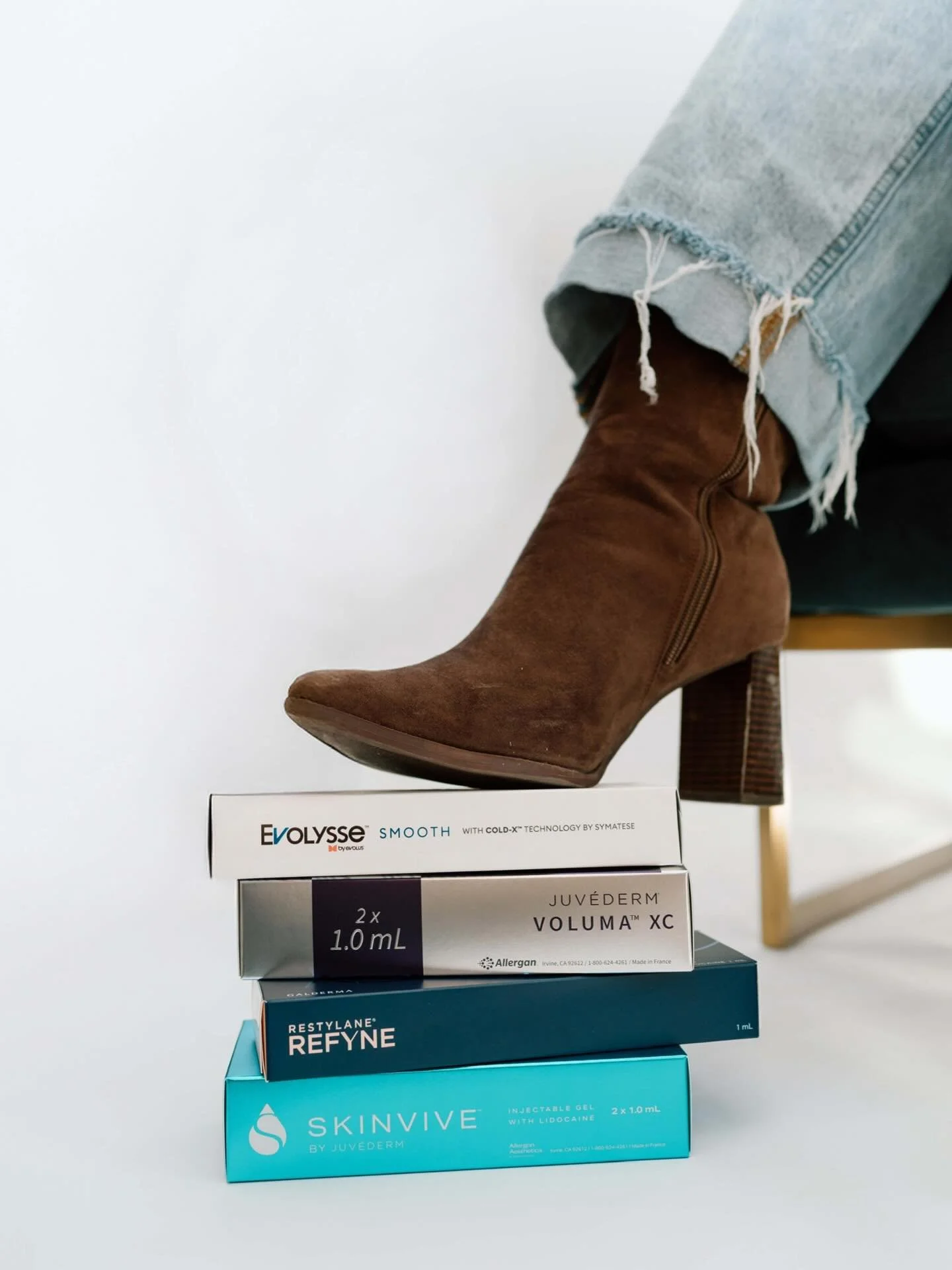 Let&rsquo;s chat filler ✨

Not all hyaluronic acid filler is created equal. Hyaluronic acid is a substance your body naturally makes. It binds to water to keep your skin hydrated, plump, and supported; however, we gradually lose it over time, and our