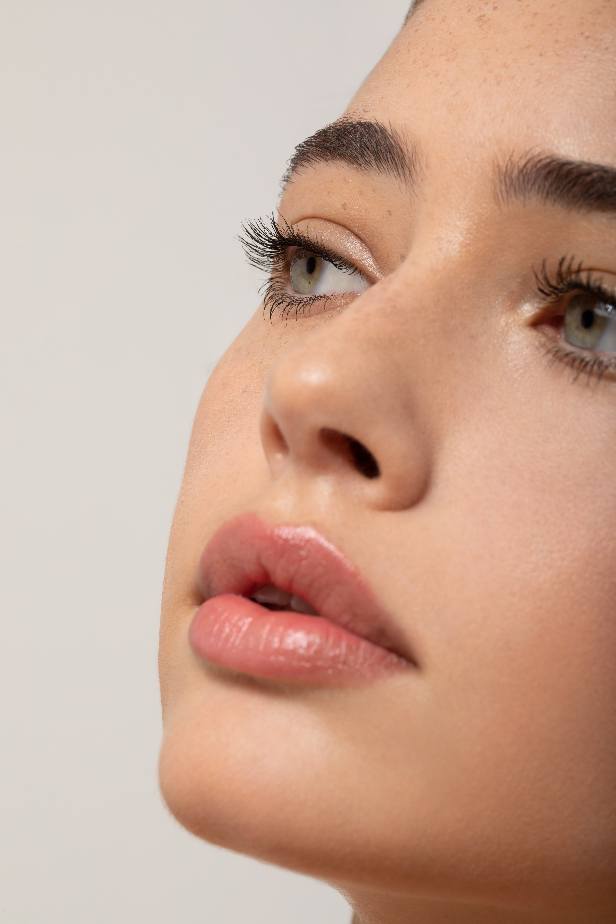 Lift_Lengthen Mascara Model2.jpg