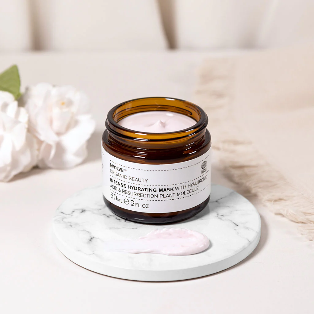 Intense_Hydrating_Mask_60_ml_Lifestyle_PDP.png