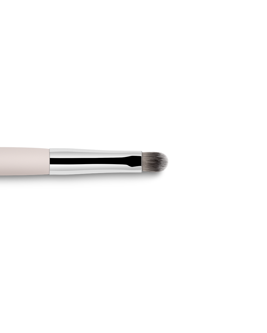 Lip-Eye-Define-Sans-Cap_Closeup_928x1160.png (Copy)