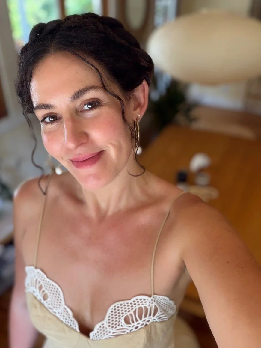 I Slip Off Shame Like A Dress

I used to wear empty like a prize.
My good, good discipline. All that
delicious restraint. Now, I have forgotten 
how to stay small, belly soft and unhaunted.
I spoil a few days before shampoos. Waste 
days between this