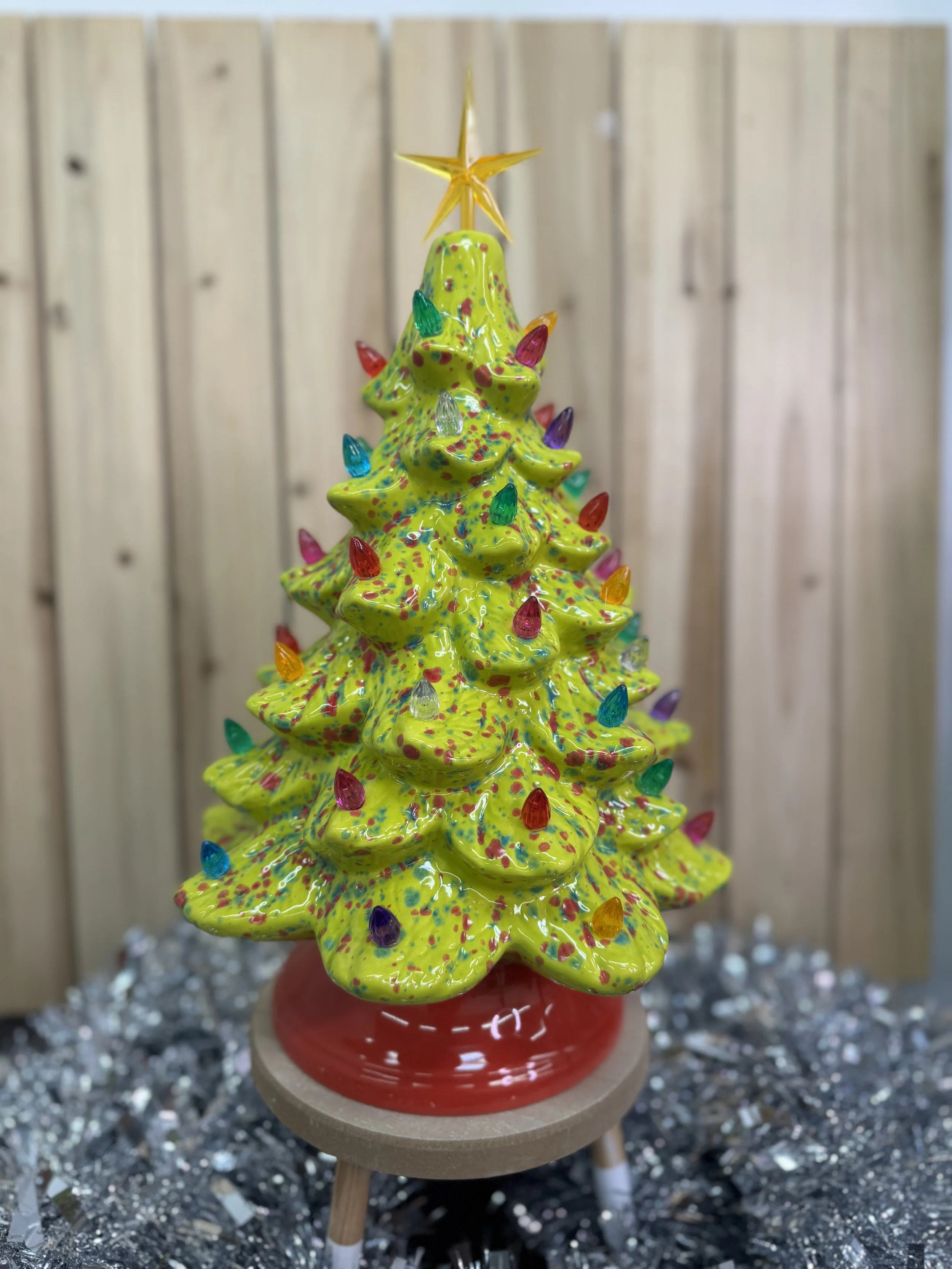 Large Lighted Tree | Merry and Bright