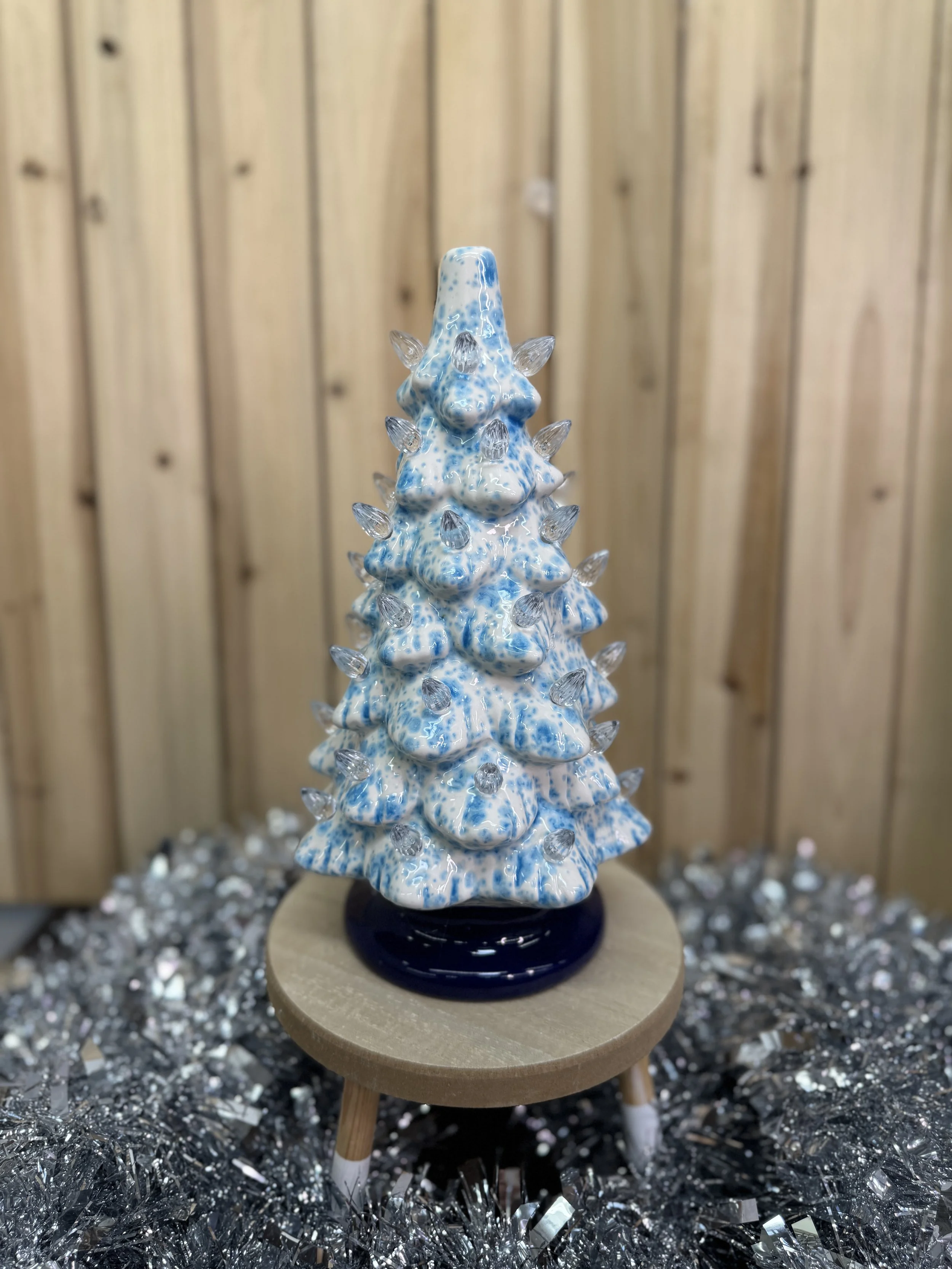 Medium Lighted Tree | Jack Frost