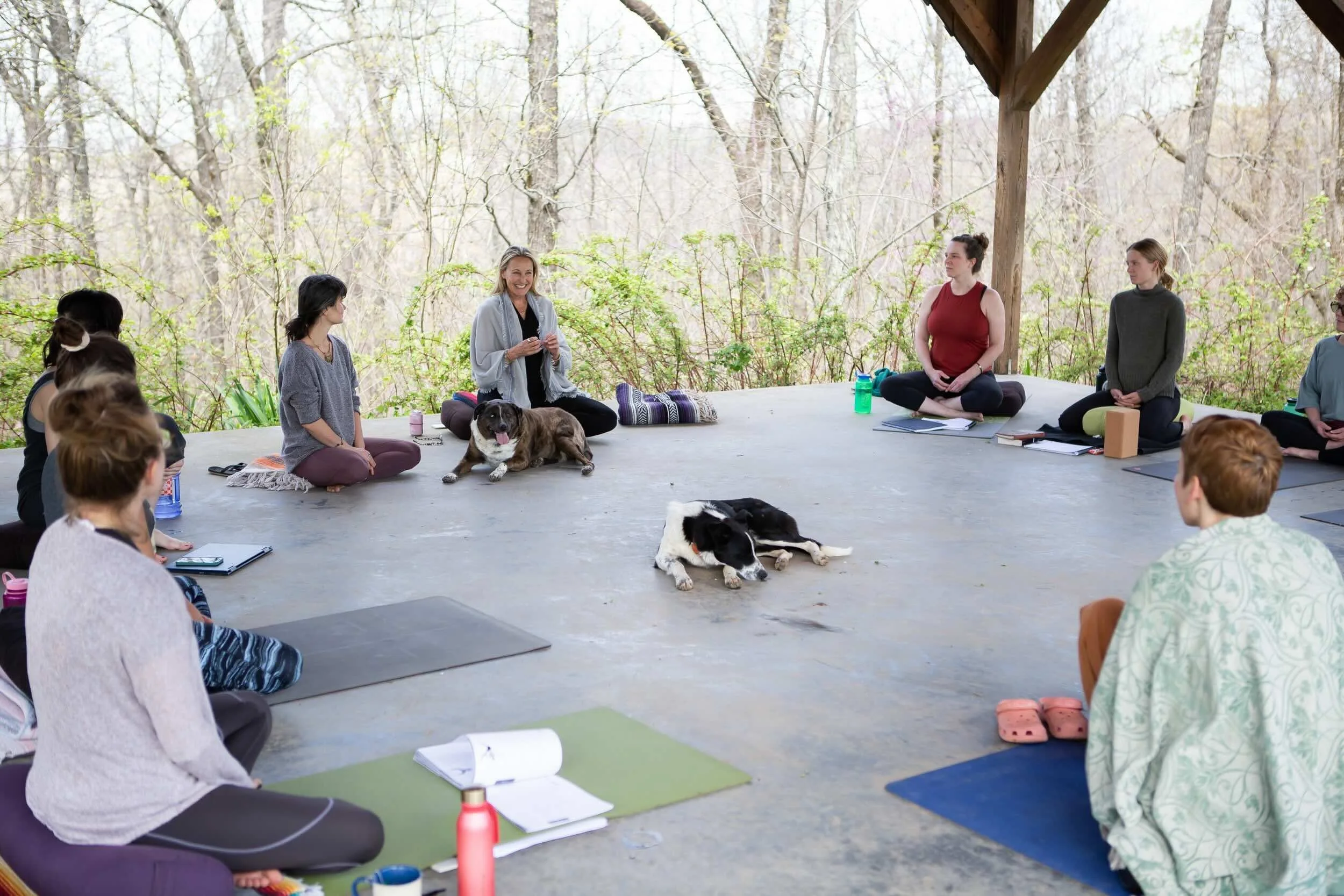Holly leading circle
