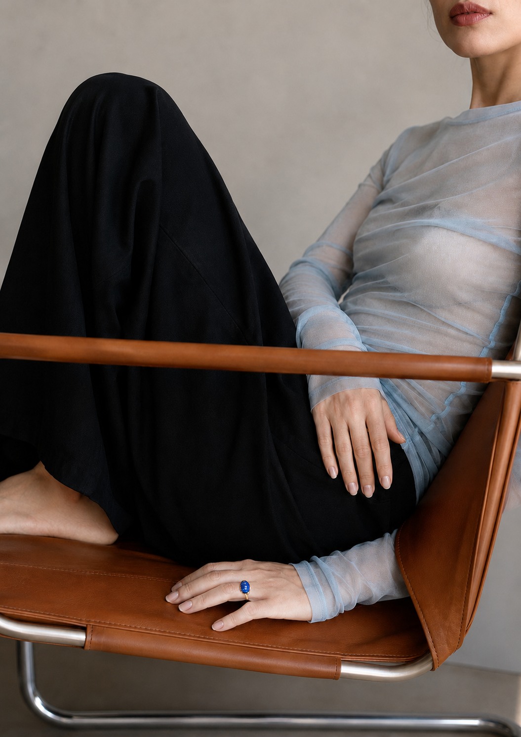 OS_On Body_Carved Kyanite Maxi Yui Ring 01.png