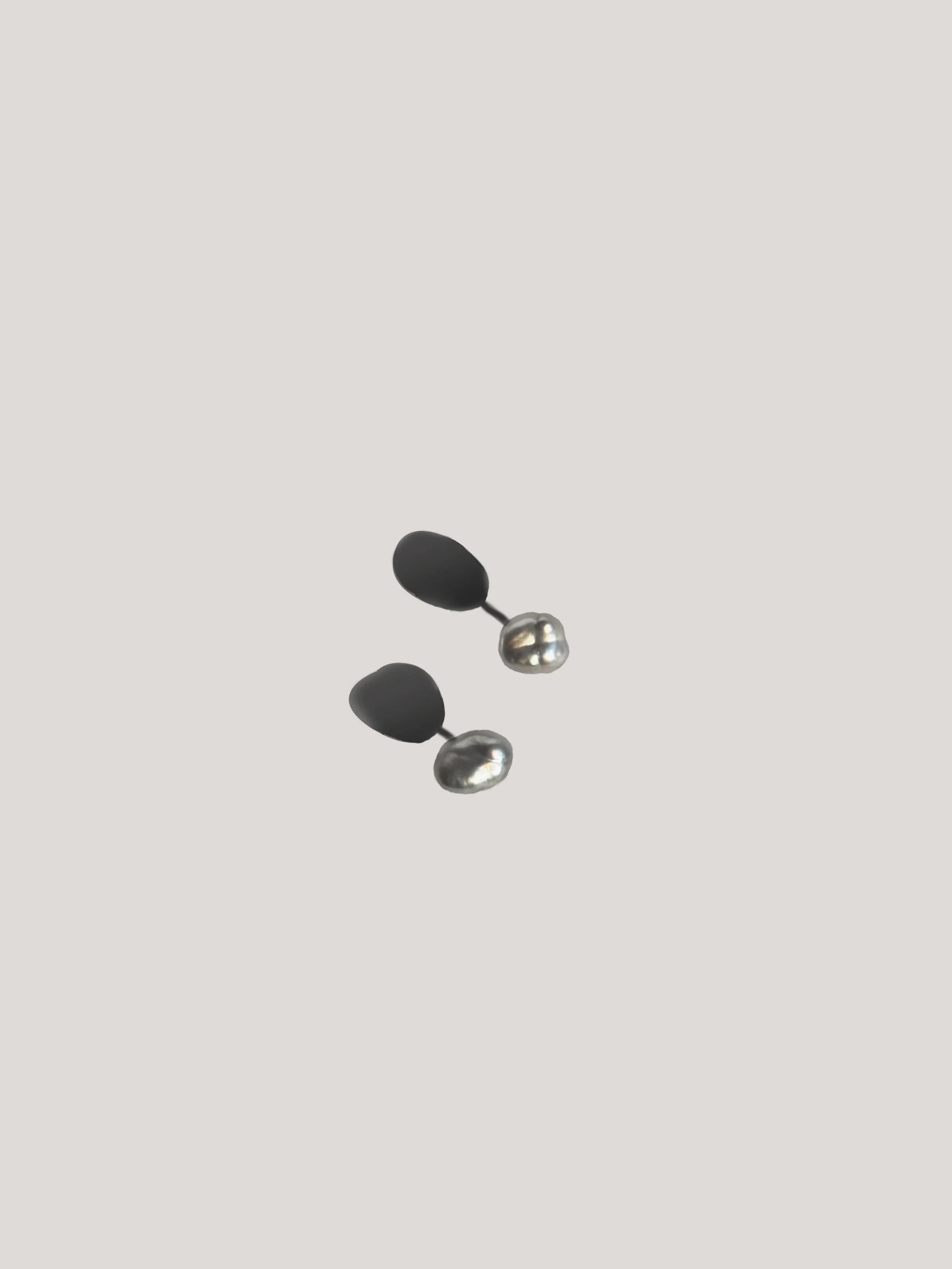 OSNY_Keshi Pearl Studs 01.jpg