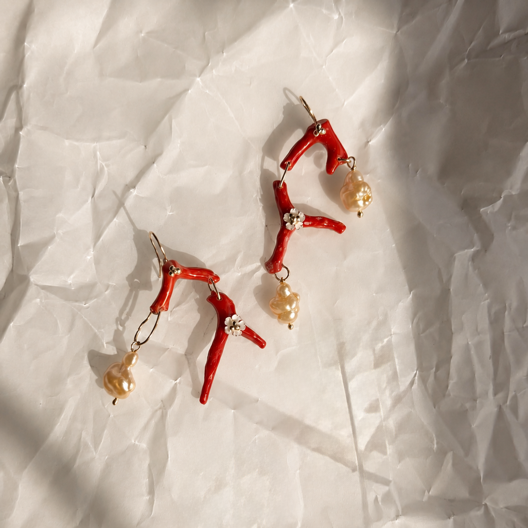 [one-of-a-kind] 14K Coral Mare Mobile Earrings