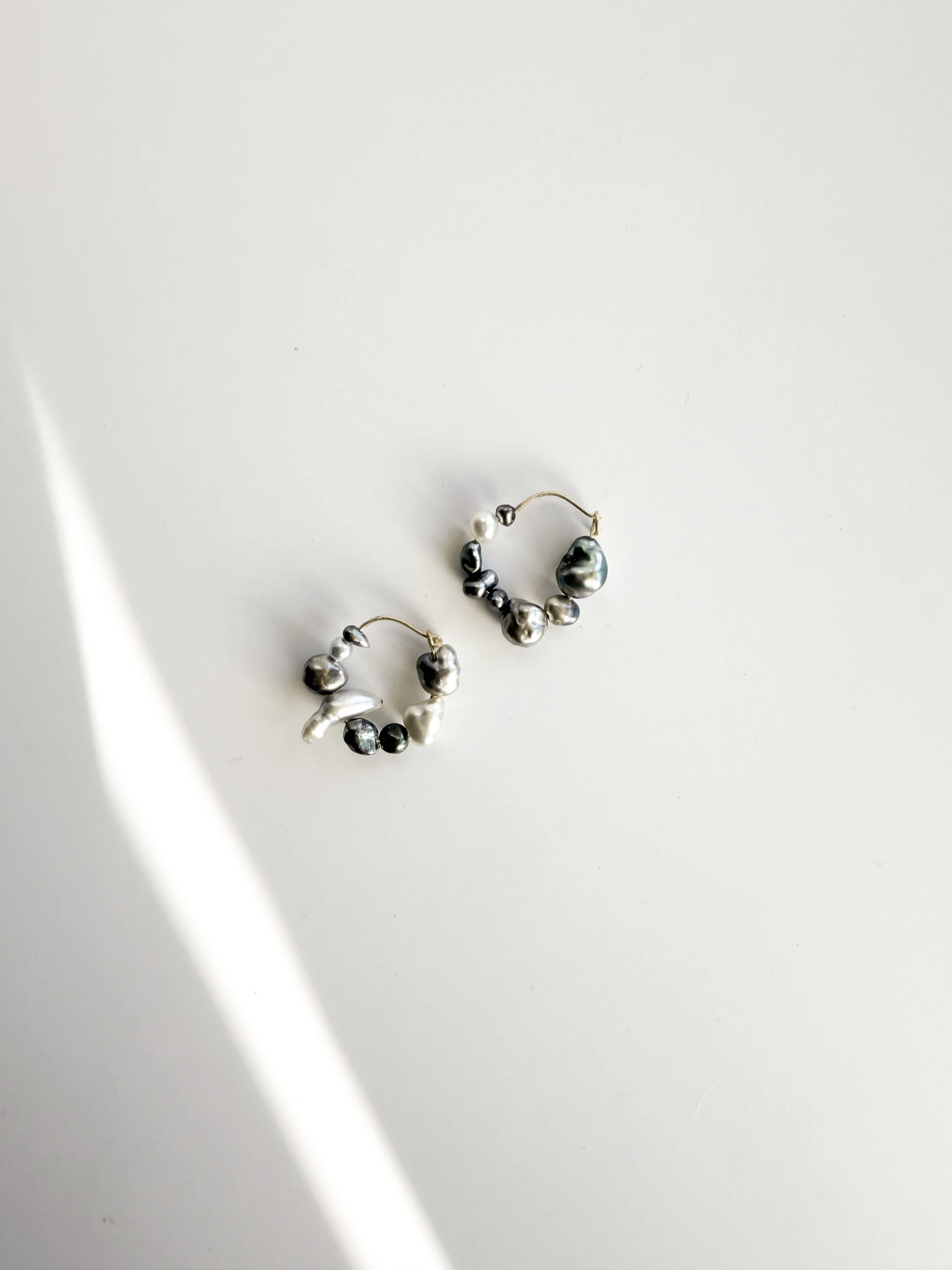 OS_Keshi Pearl Hoops 02.jpg